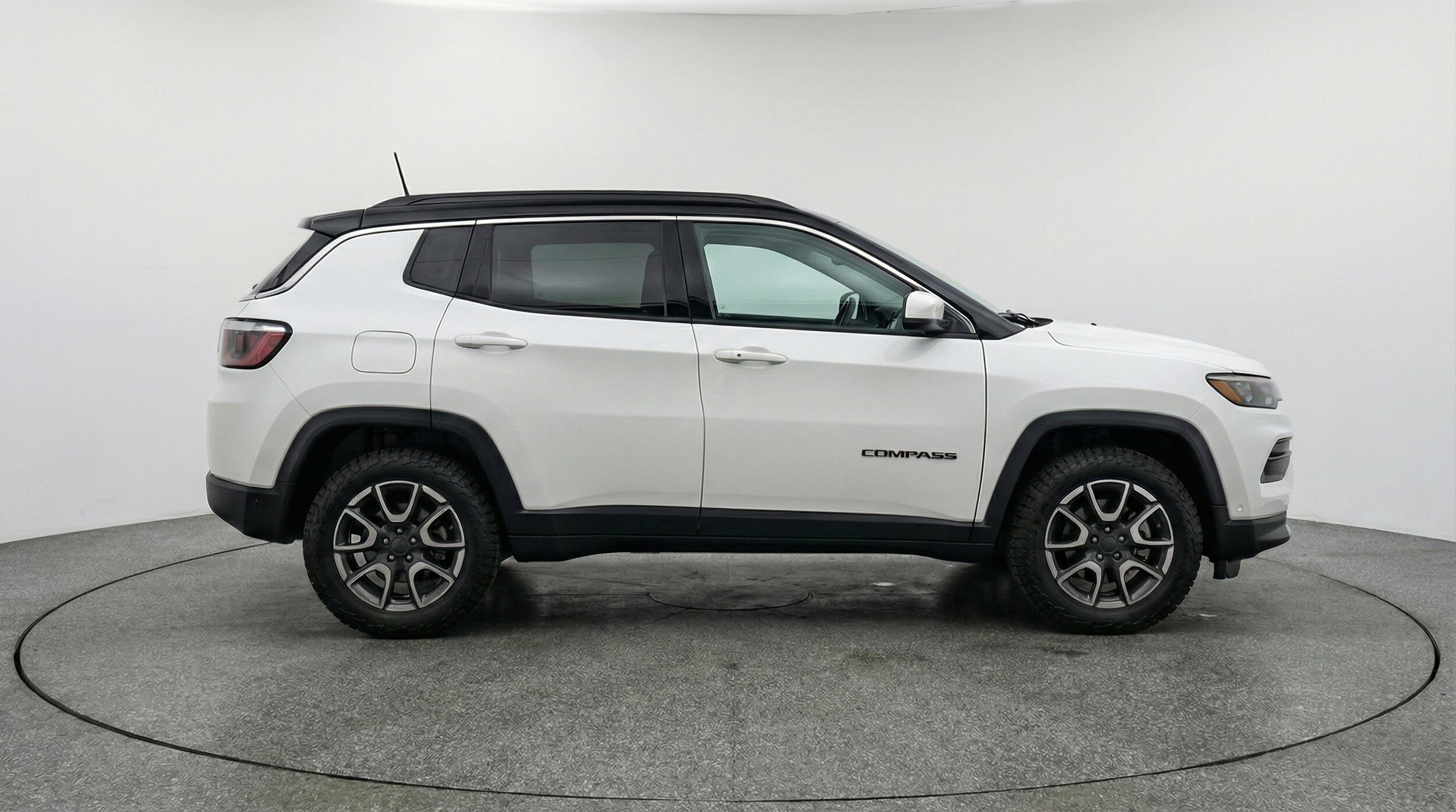 Thumbnail: 2025 Jeep Compass - 11