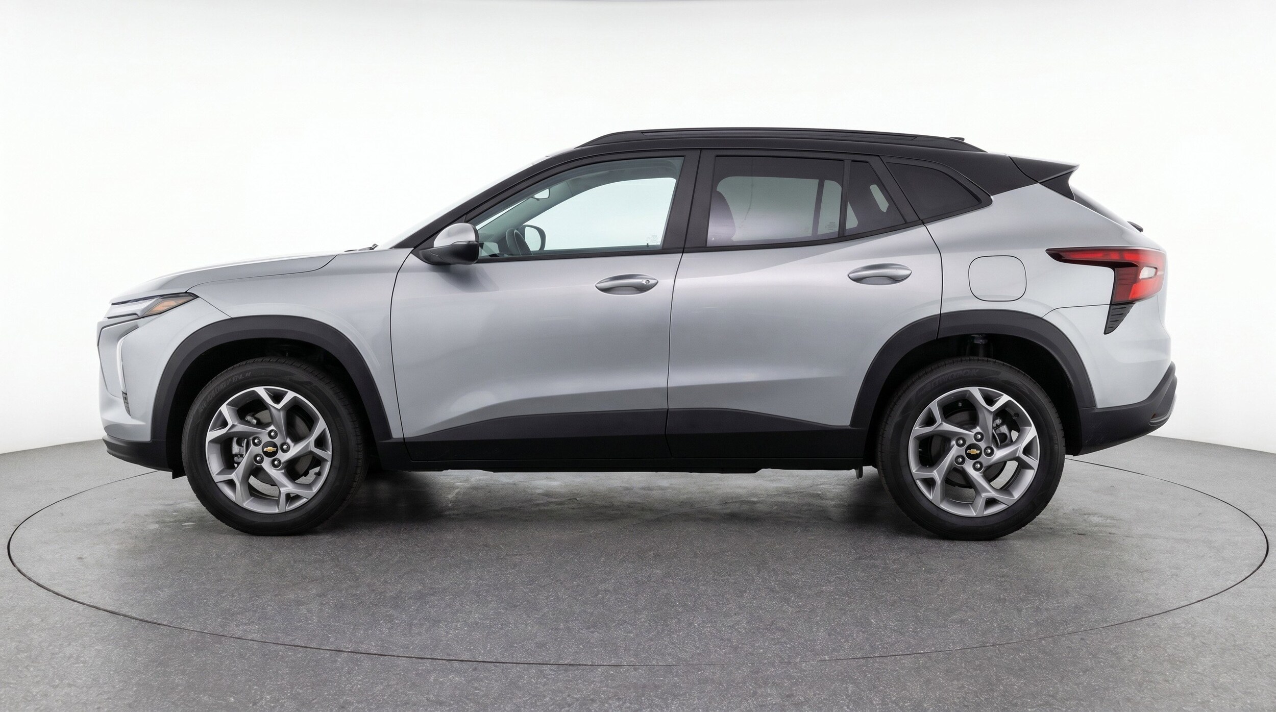 Thumbnail: 2025 Chevrolet Trax - 5