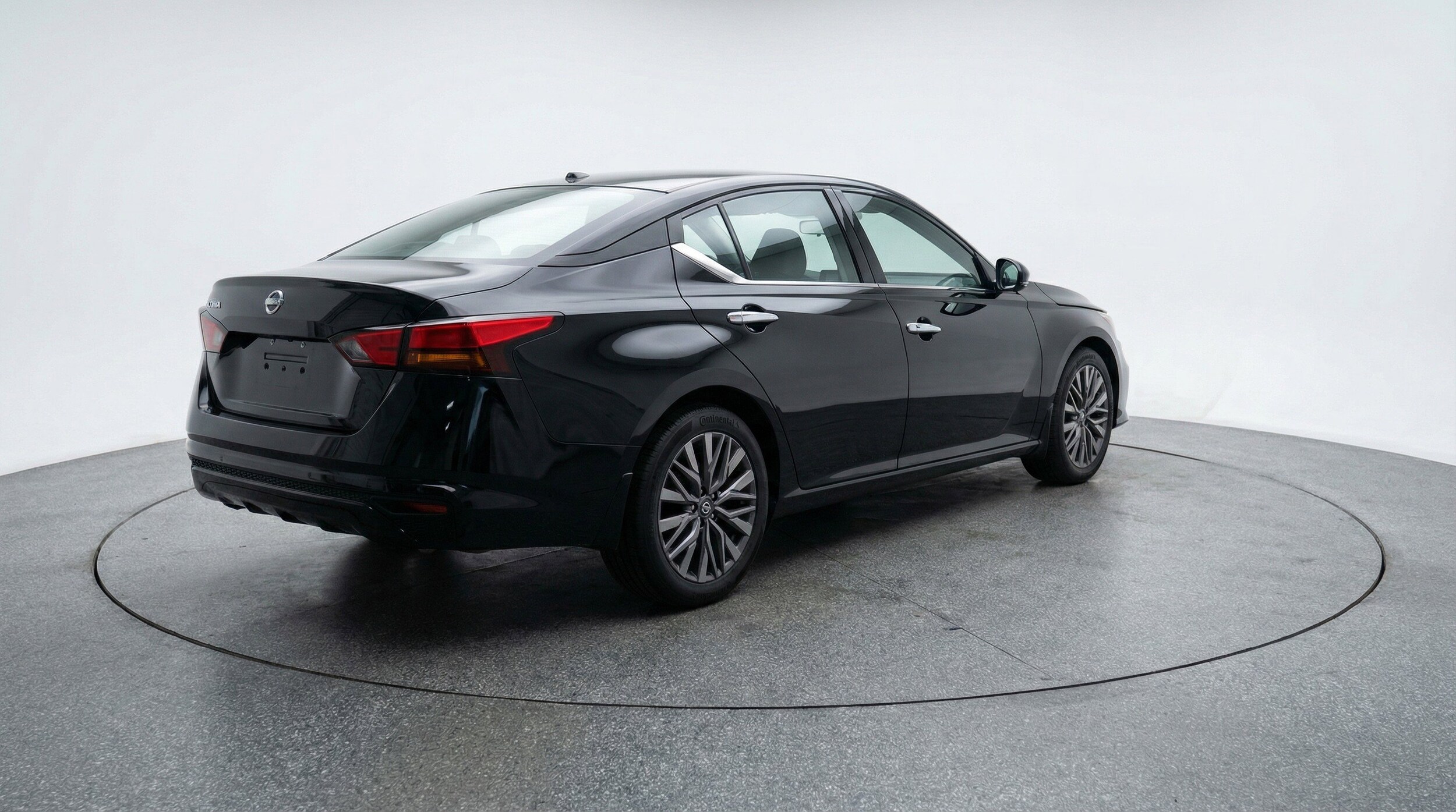 Thumbnail: 2025 Nissan Altima - 9