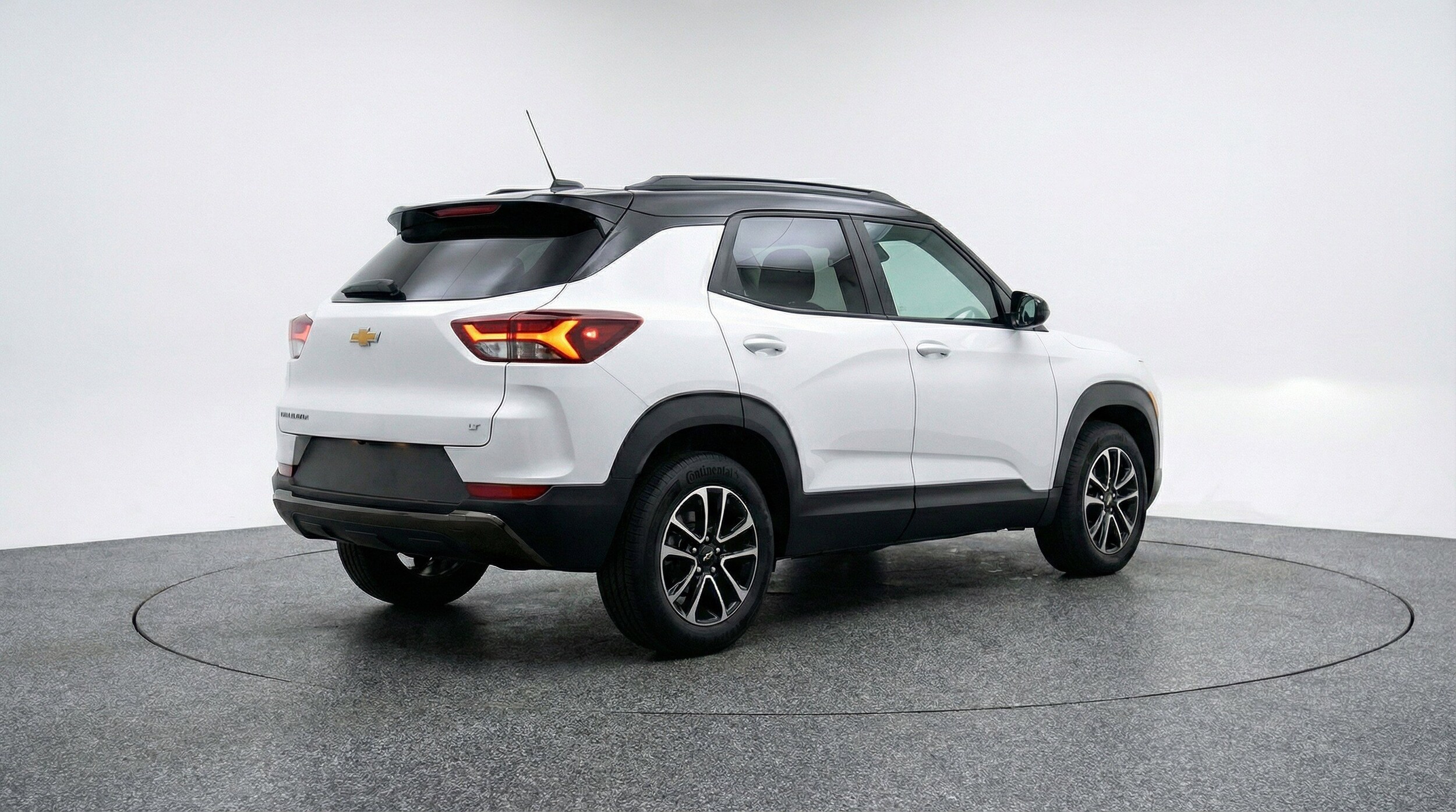 Thumbnail: 2025 Chevrolet TrailBlazer - 9