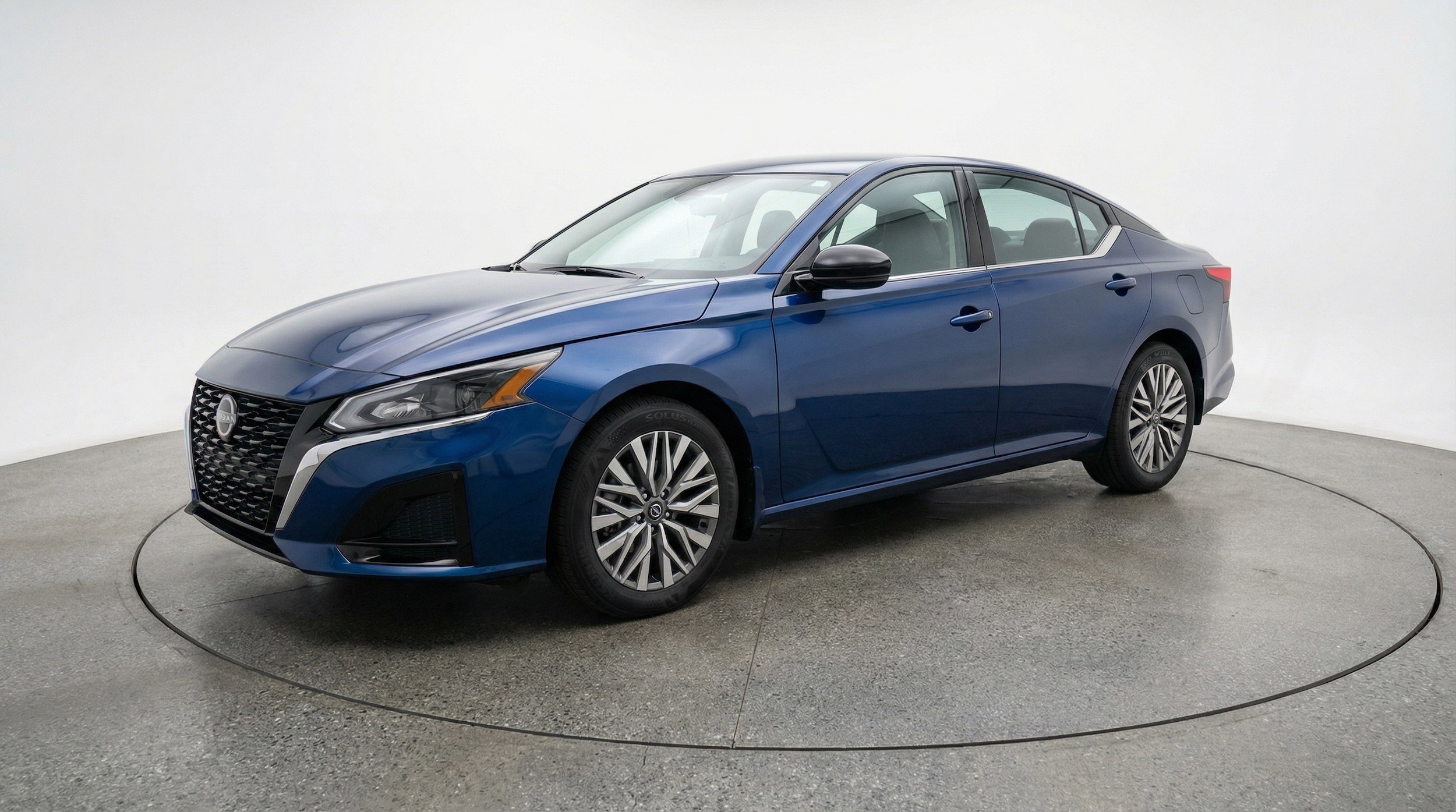 Thumbnail: 2025 Nissan Altima - 3