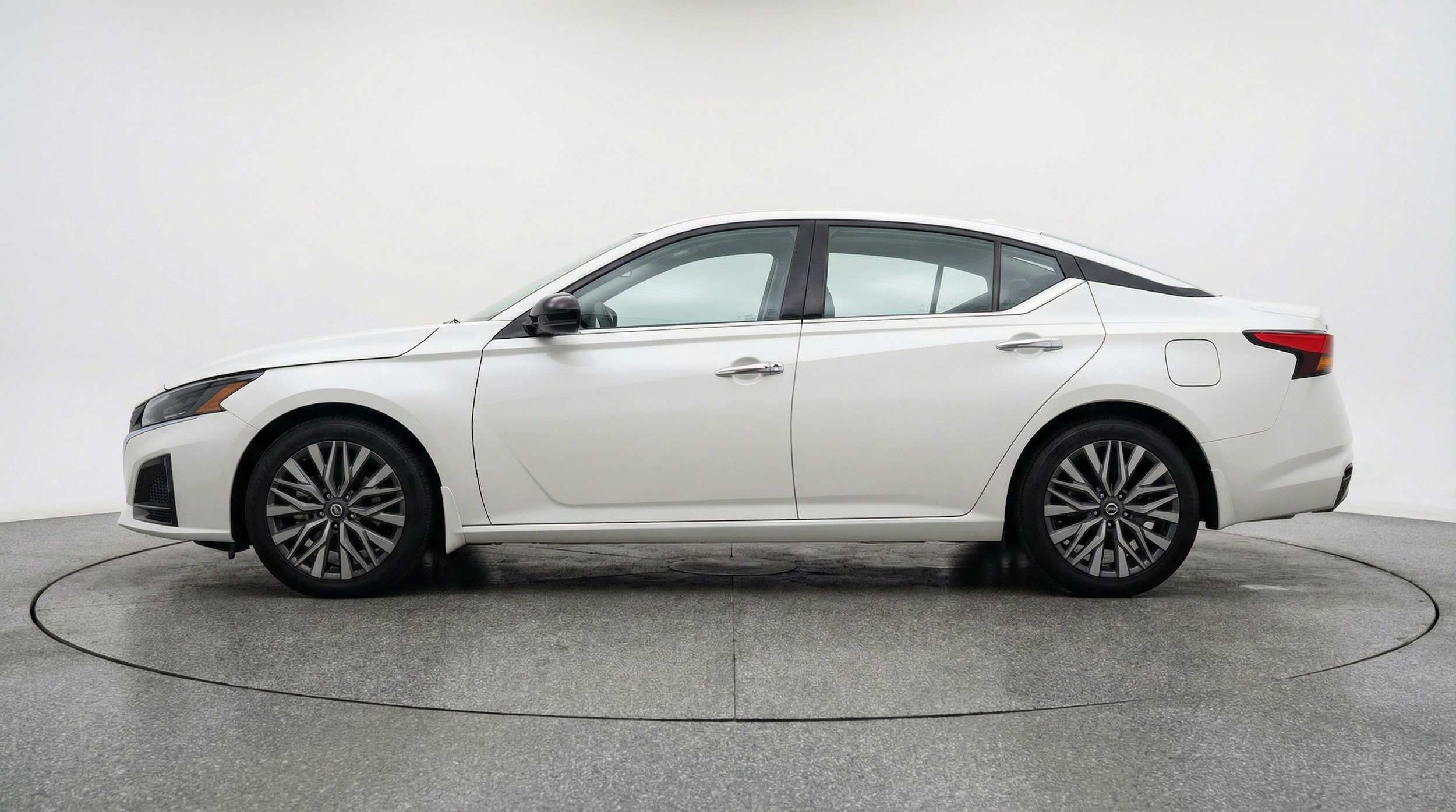 Thumbnail: 2025 Nissan Altima - 4