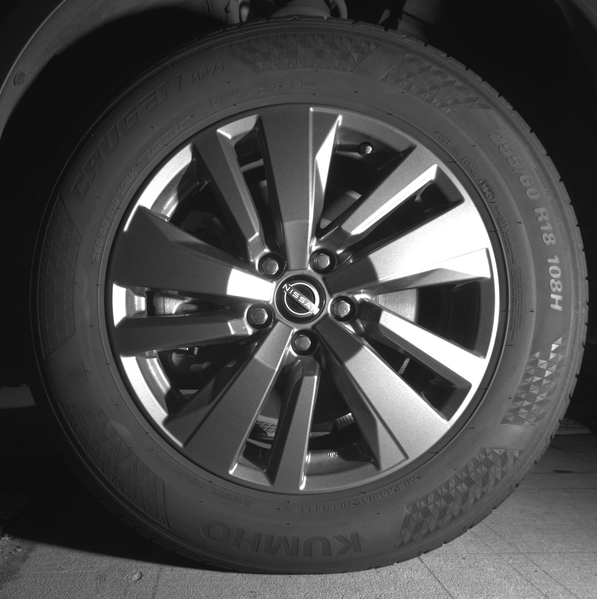 Thumbnail: 2024 Nissan Pathfinder - 9