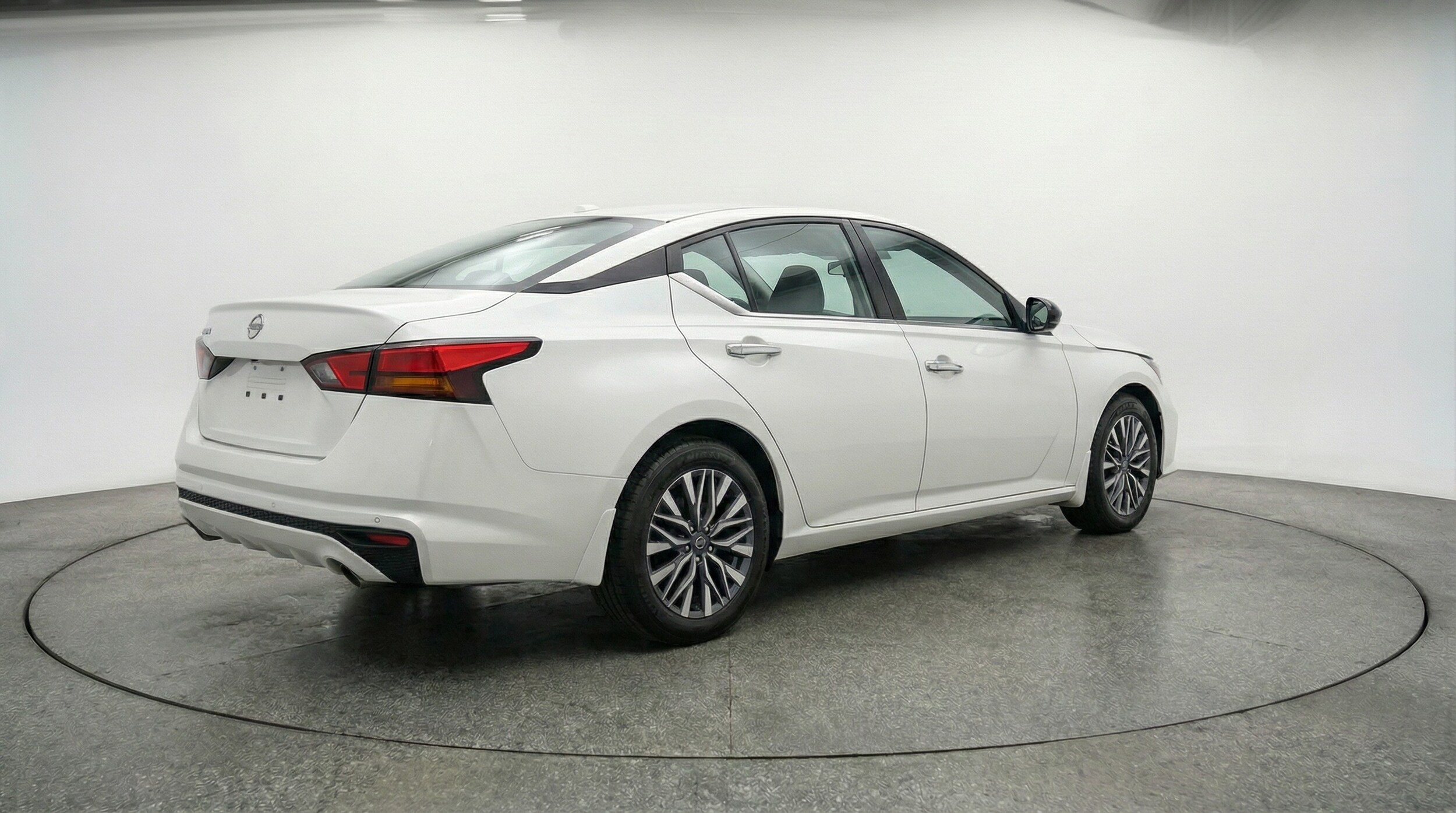 Thumbnail: 2025 Nissan Altima - 7