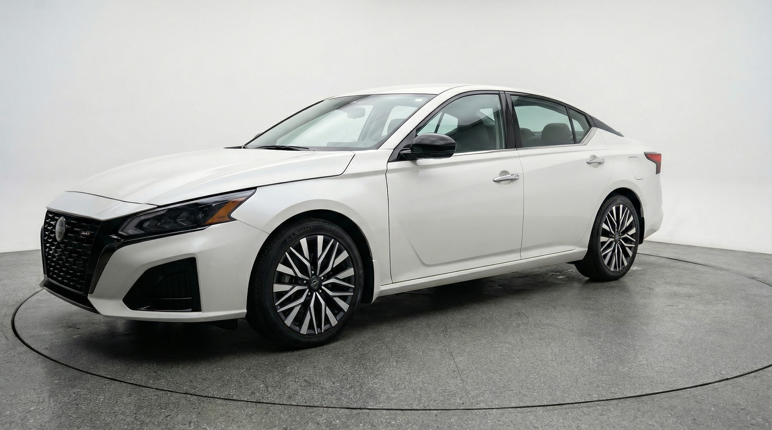 Thumbnail: 2025 Nissan Altima - 3