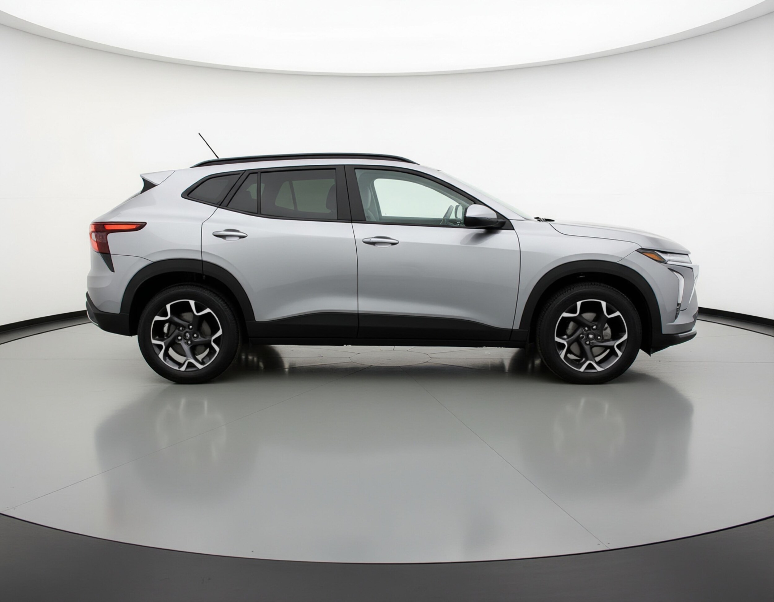 Thumbnail: 2025 Chevrolet Trax - 8