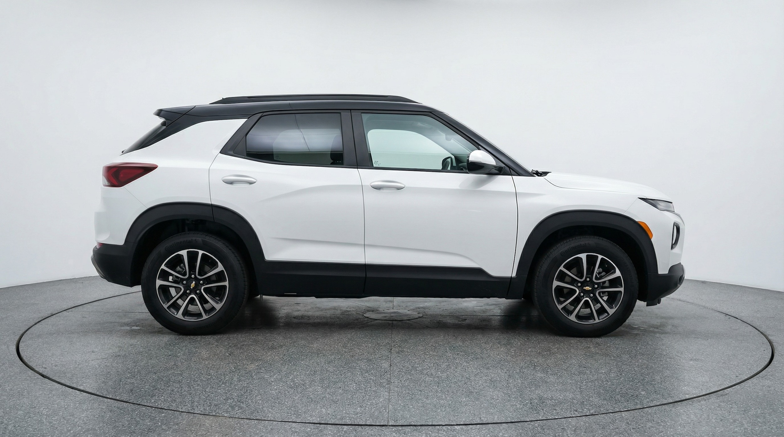 Thumbnail: 2025 Chevrolet TrailBlazer - 8