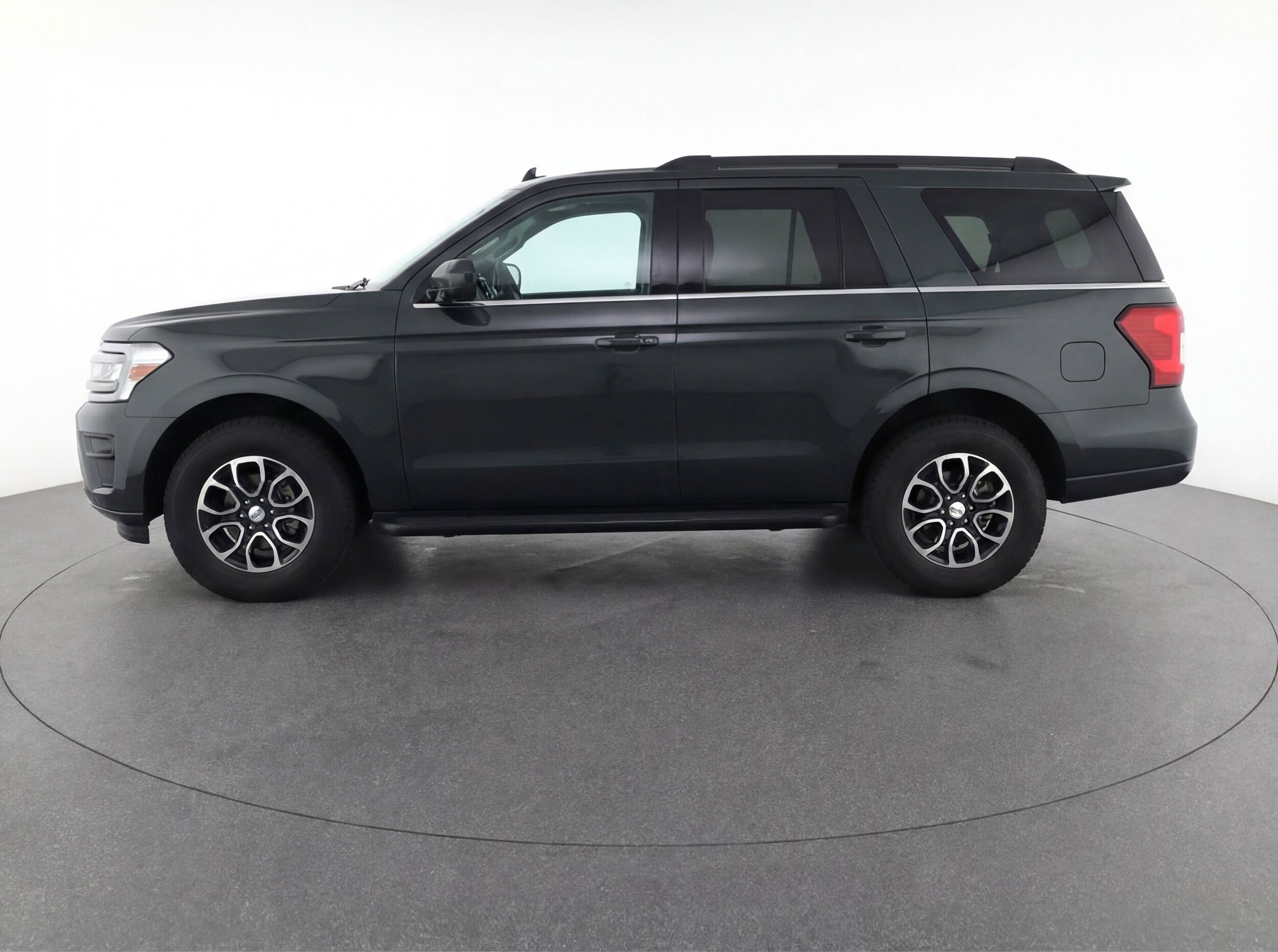 Thumbnail: 2022 Ford Expedition - 5