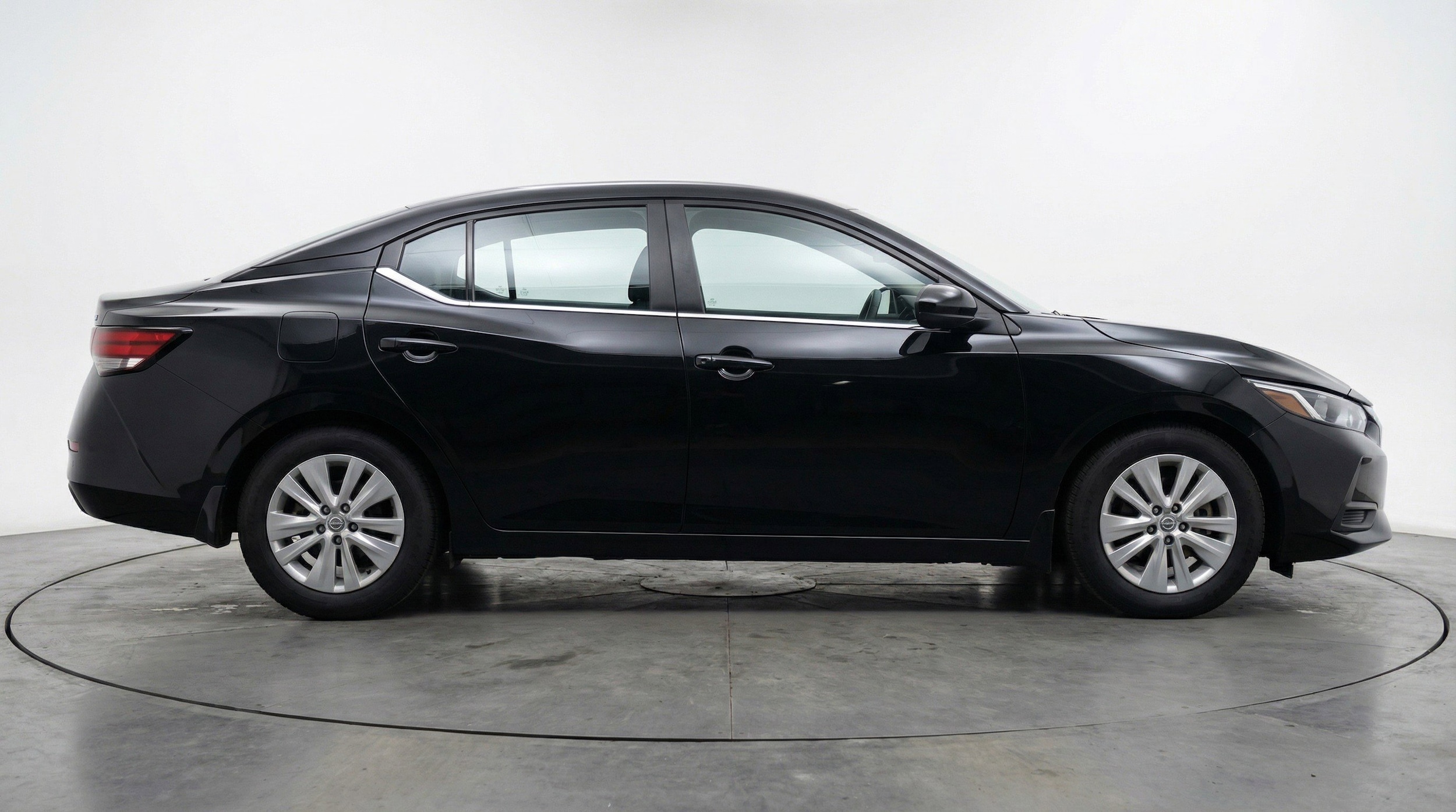 Thumbnail: 2025 Nissan Sentra - 11