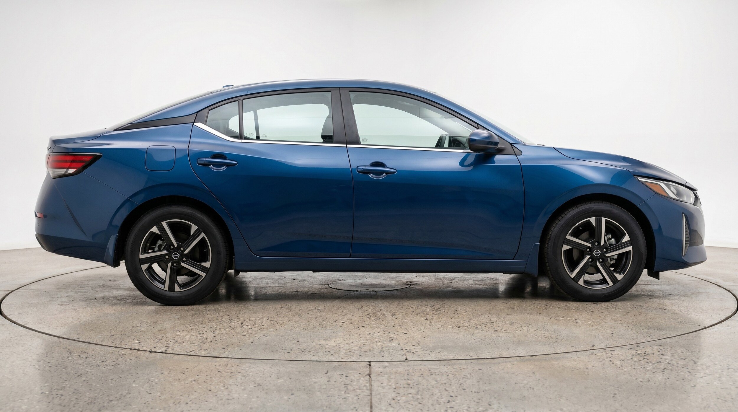 Thumbnail: 2025 Nissan Sentra - 11