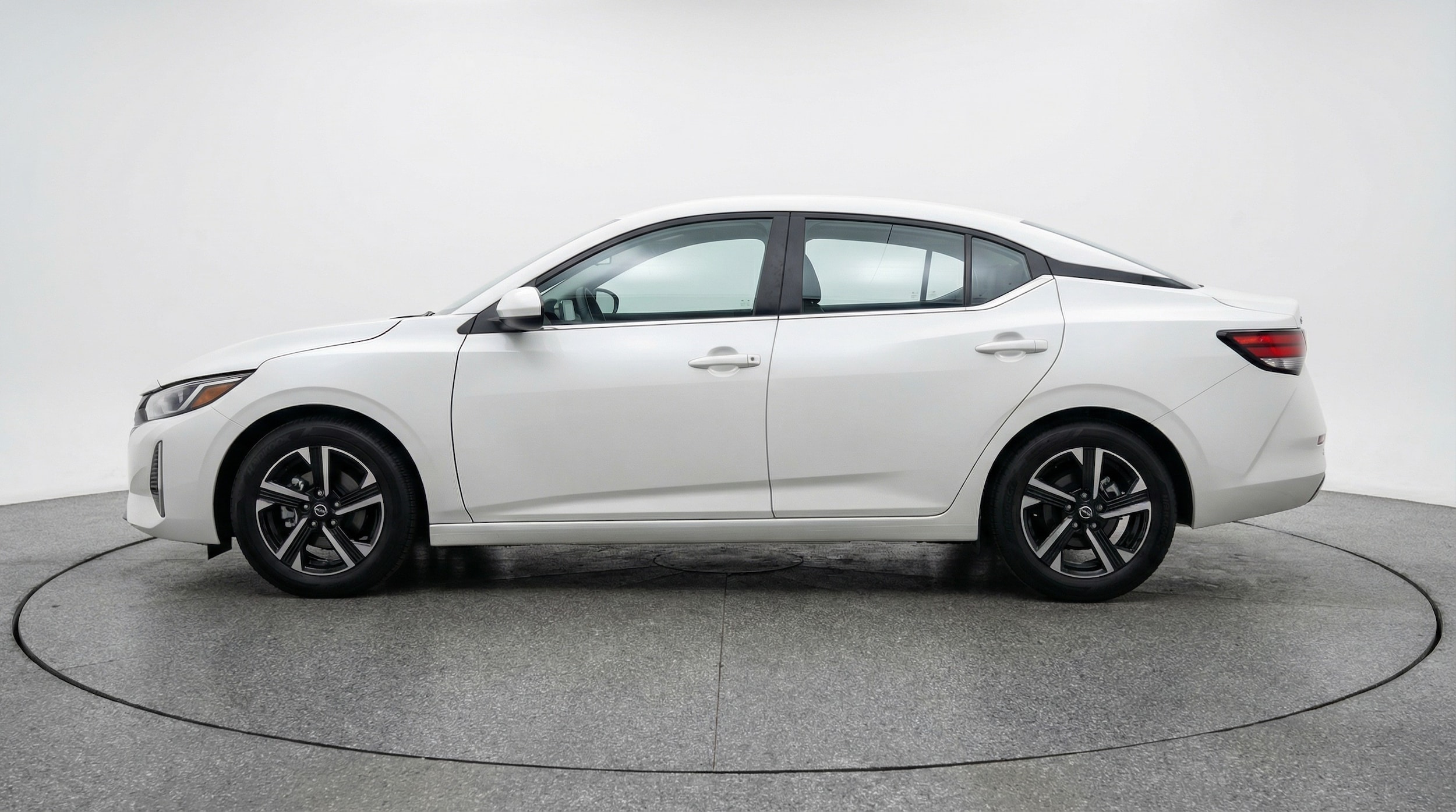 Thumbnail: 2025 Nissan Sentra - 4