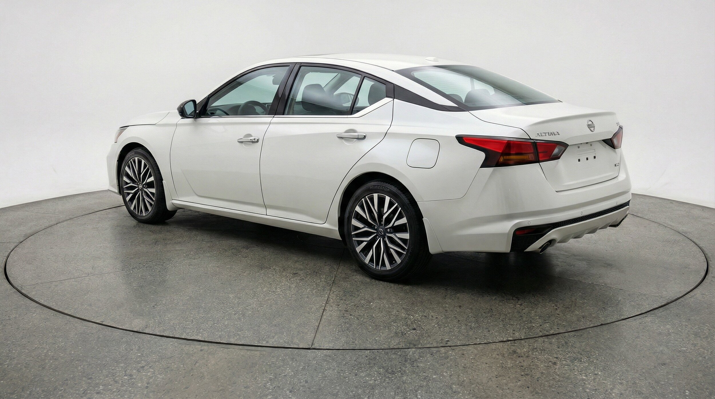 Thumbnail: 2025 Nissan Altima - 6