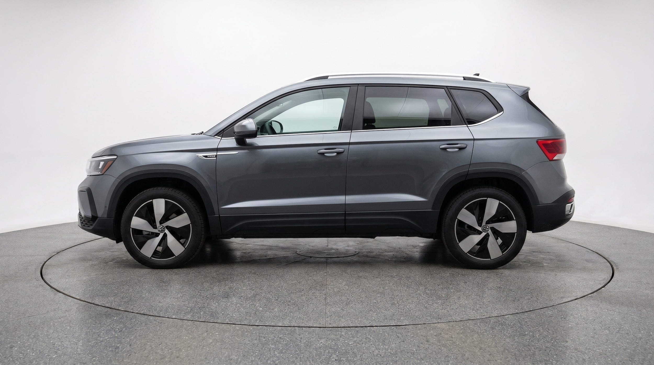 Thumbnail: 2025 Volkswagen Taos - 5