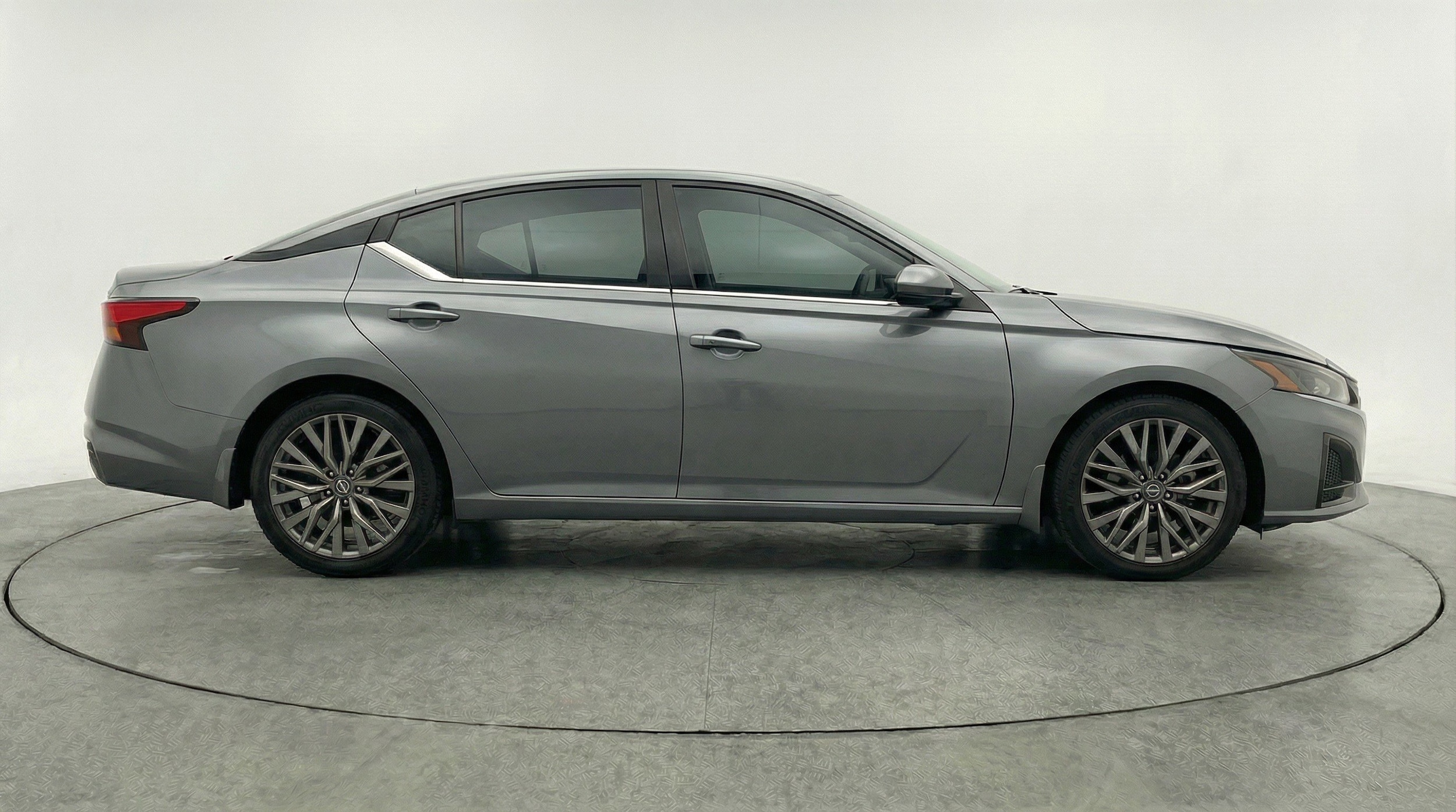 Thumbnail: 2025 Nissan Altima - 11