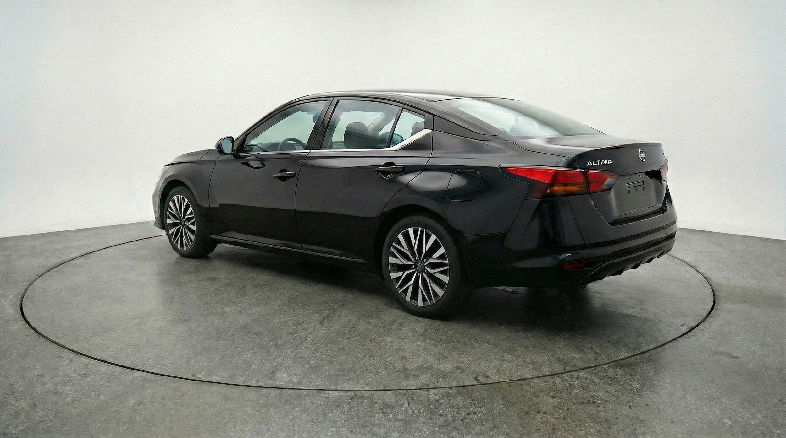 Thumbnail: 2025 Nissan Altima - 6