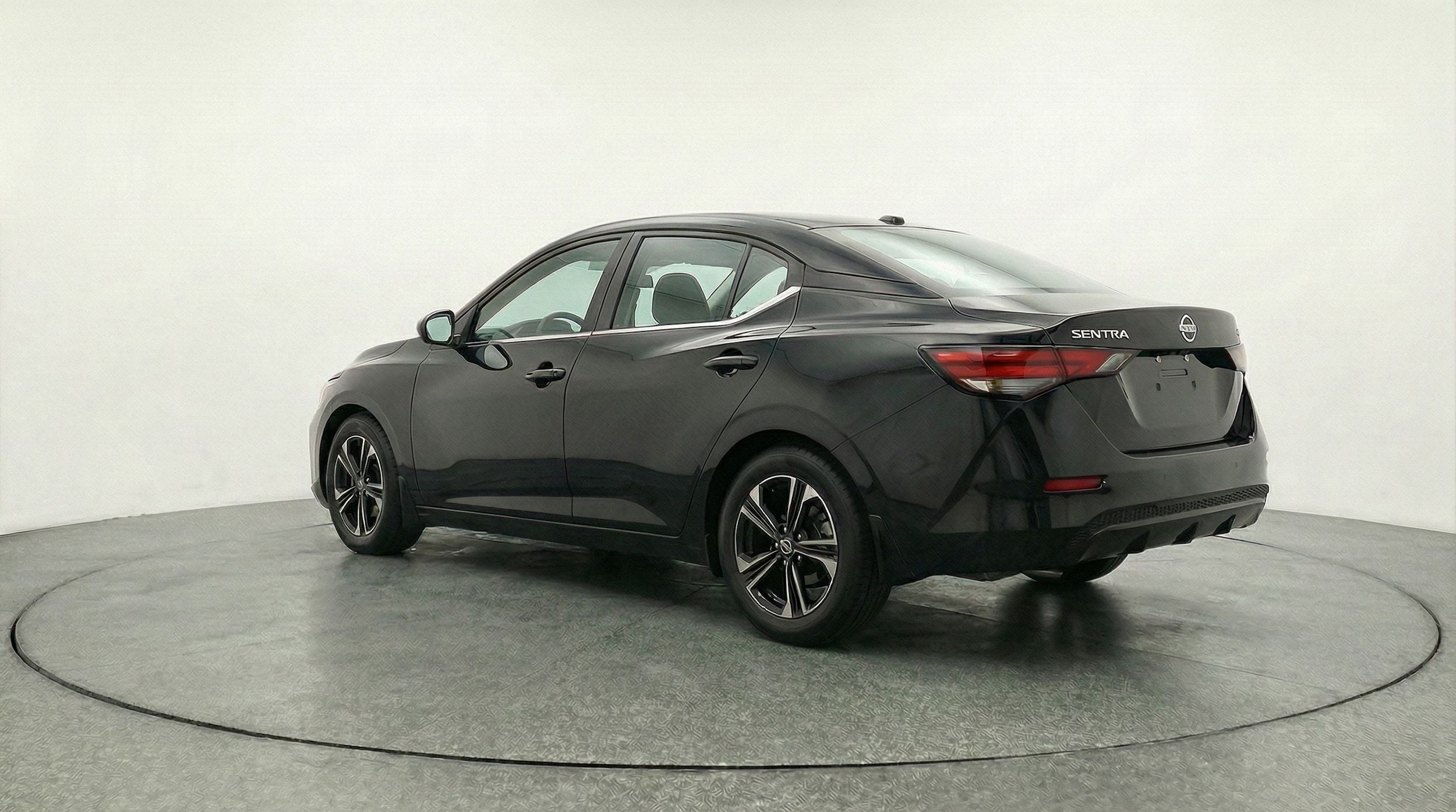 Thumbnail: 2025 Nissan Sentra - 5