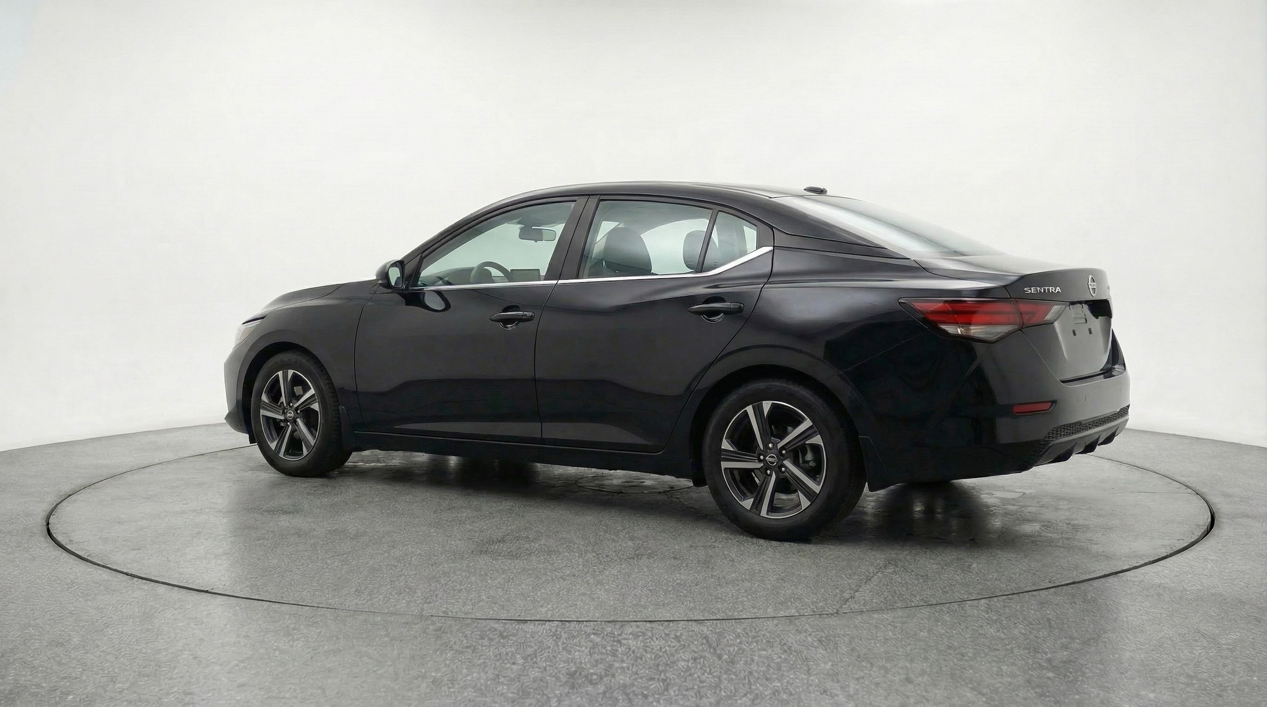 Thumbnail: 2025 Nissan Sentra - 5