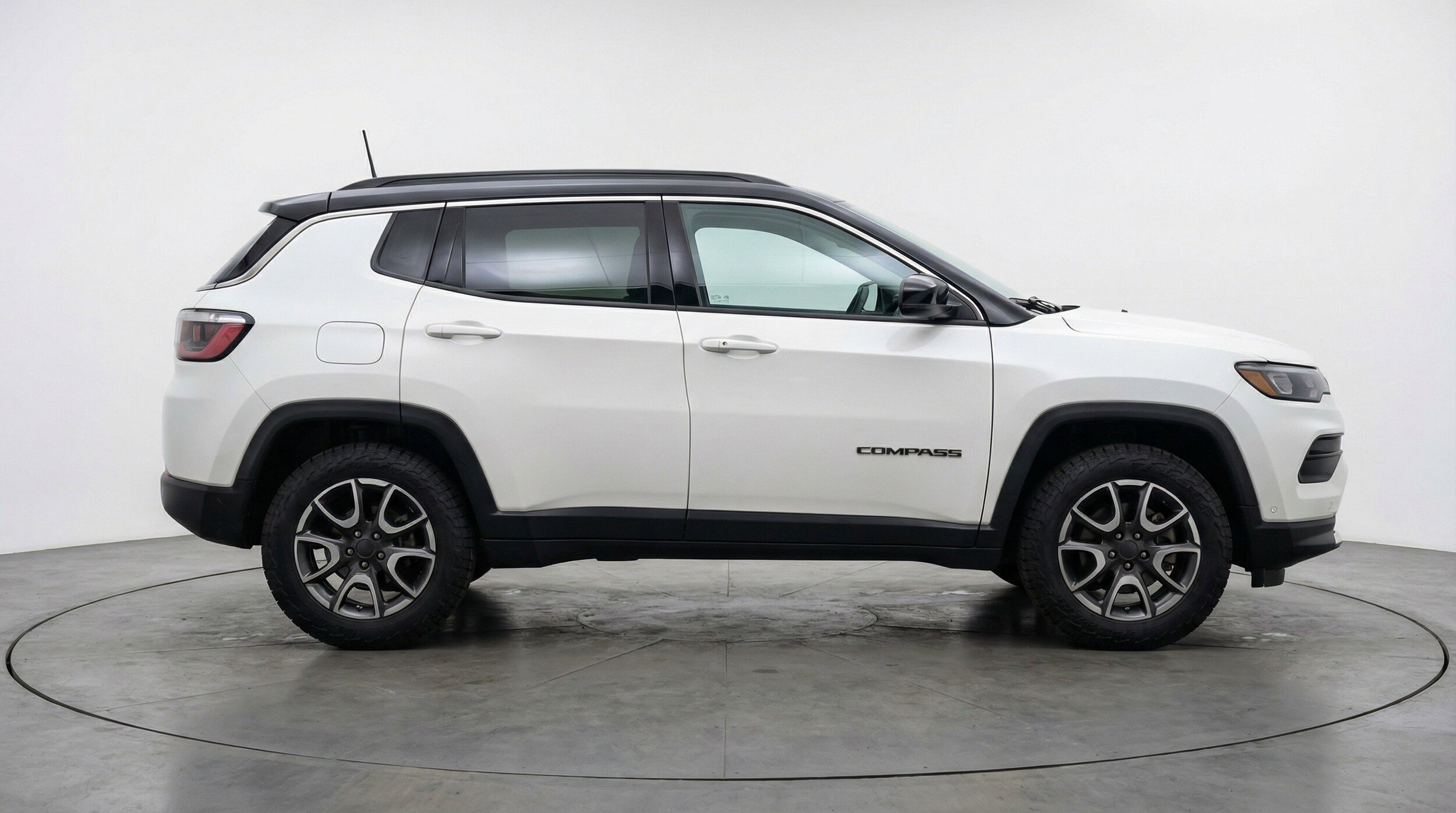 Thumbnail: 2025 Jeep Compass - 11