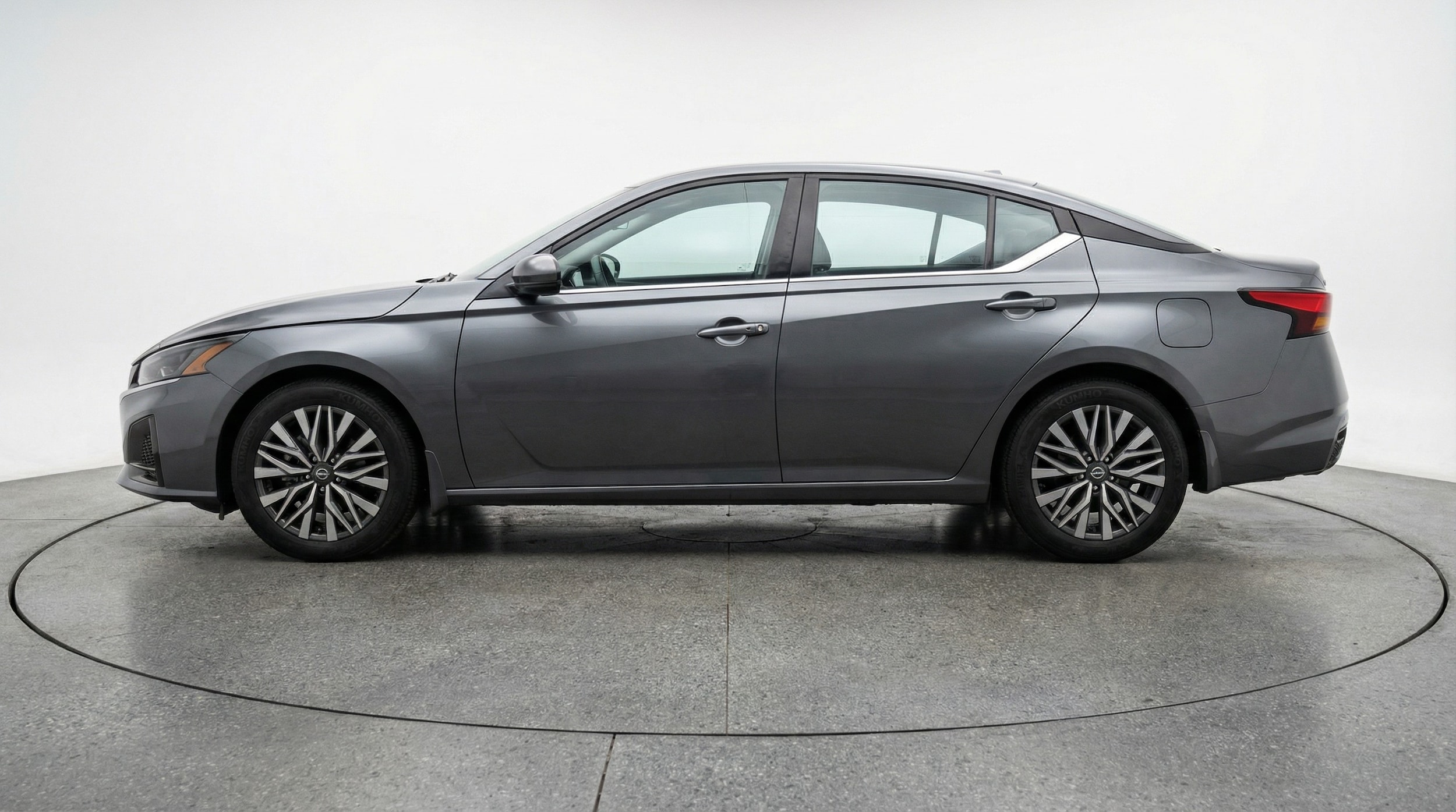 Thumbnail: 2025 Nissan Altima - 4