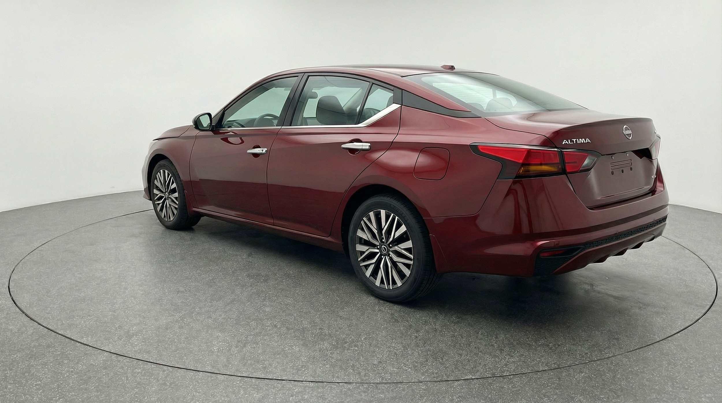 Thumbnail: 2025 Nissan Altima - 5