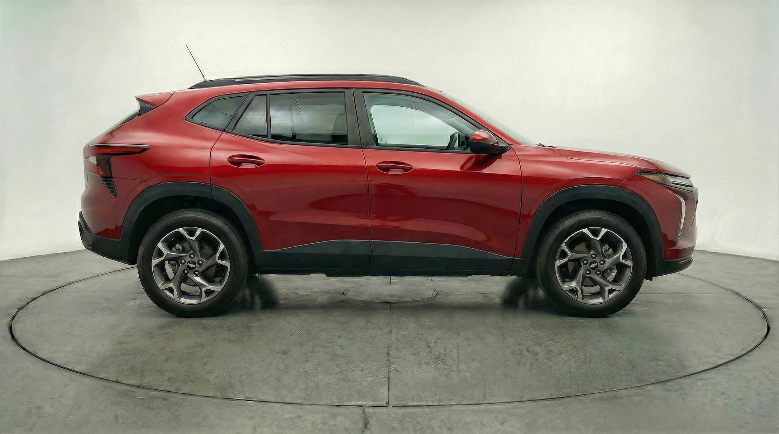Thumbnail: 2025 Chevrolet Trax - 8