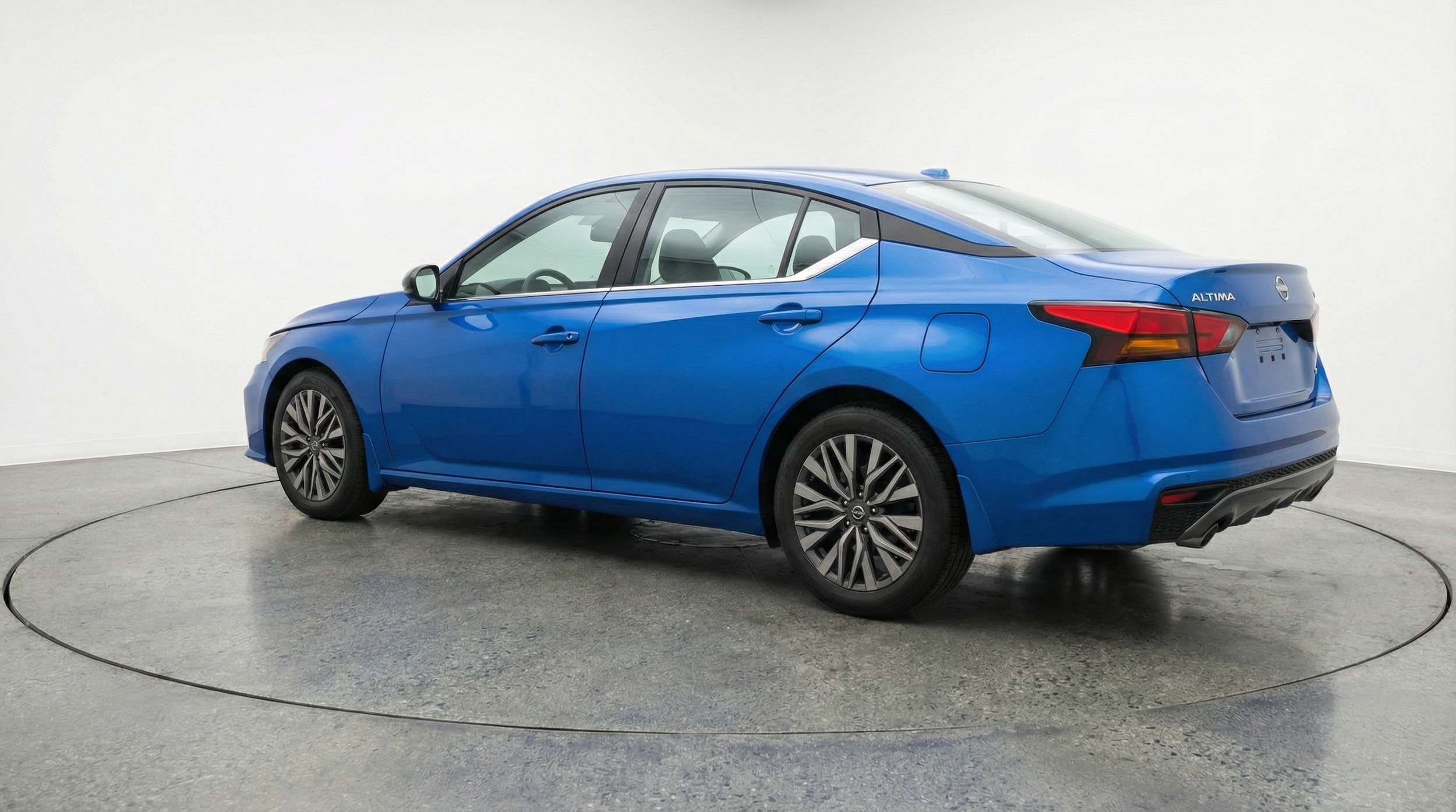 Thumbnail: 2025 Nissan Altima - 5