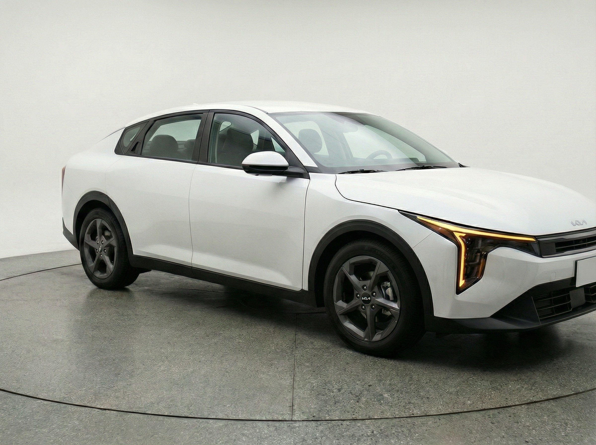 Thumbnail: 2025 Kia K4 - 1