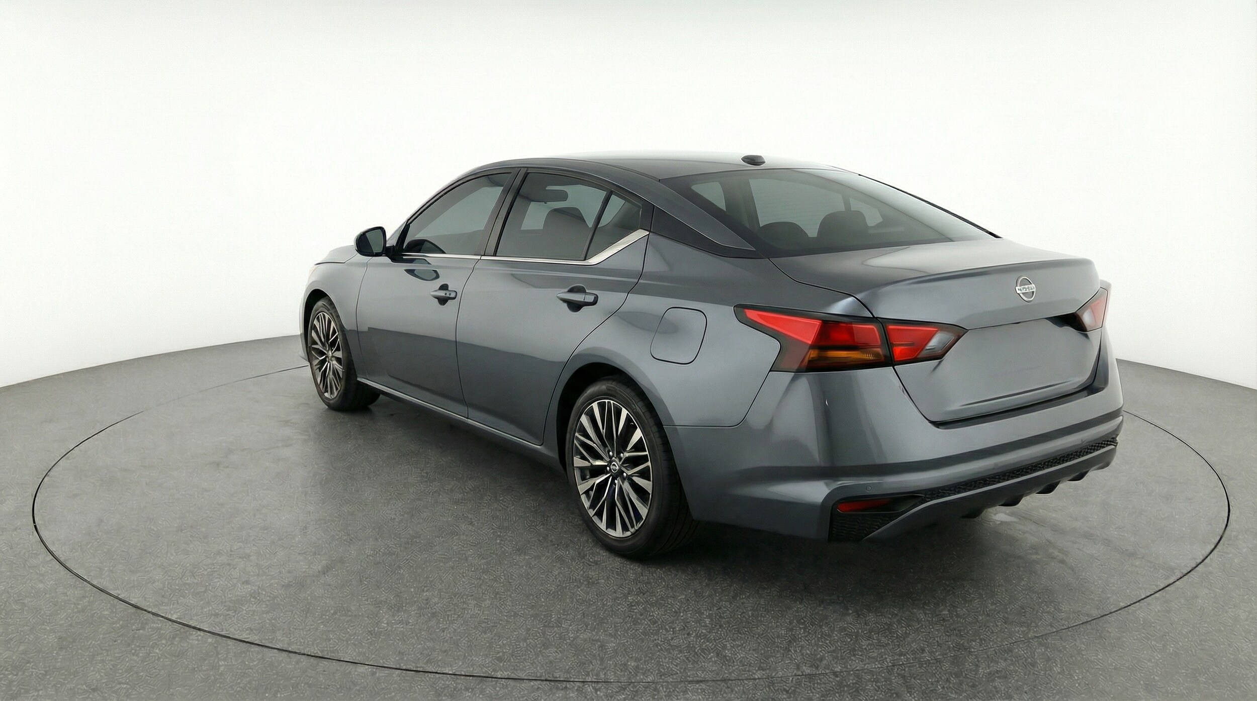 Thumbnail: 2025 Nissan Altima - 5