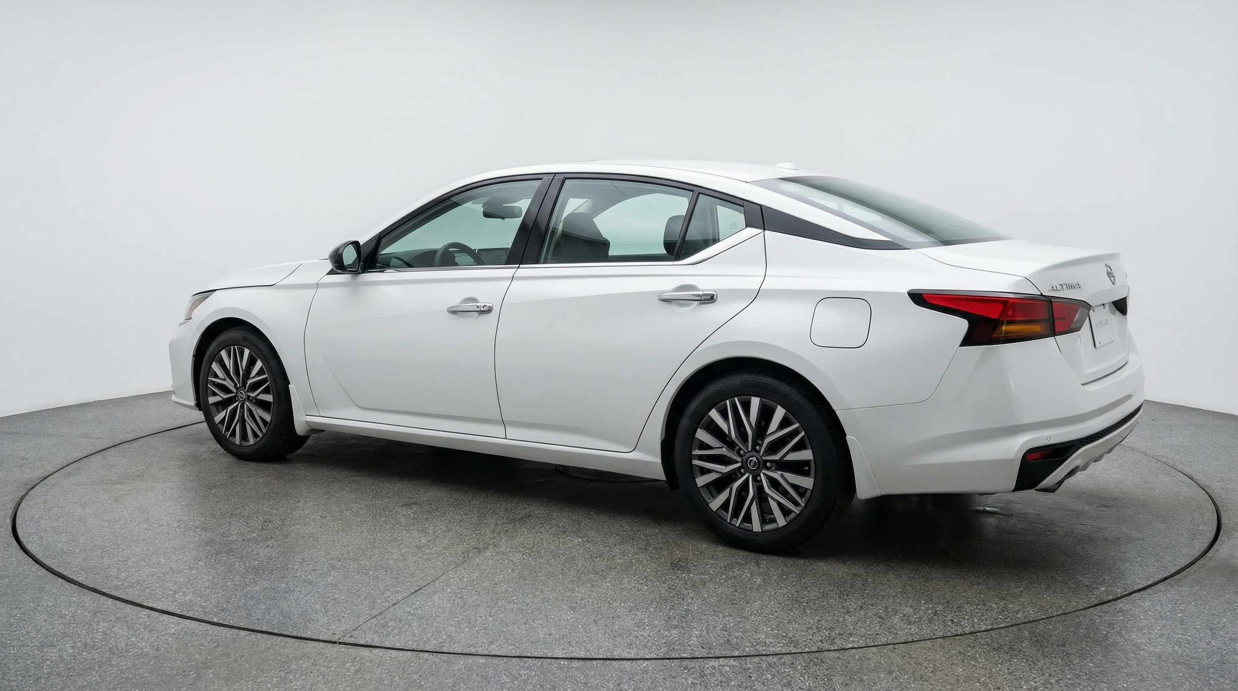 Thumbnail: 2025 Nissan Altima - 5