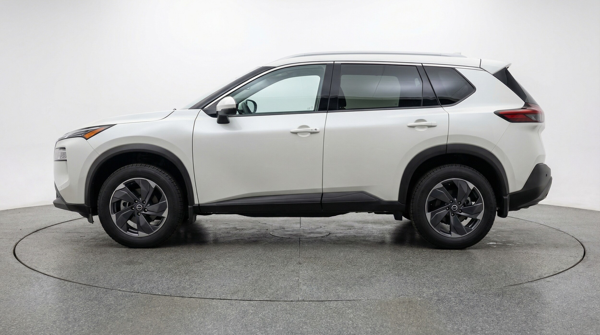 Thumbnail: 2025 Nissan Rogue - 4