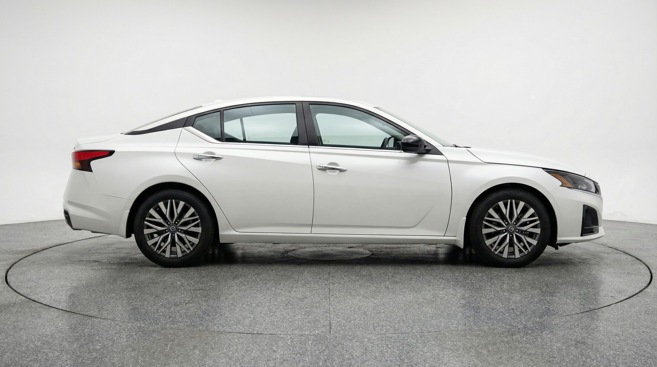 Thumbnail: 2025 Nissan Altima - 8