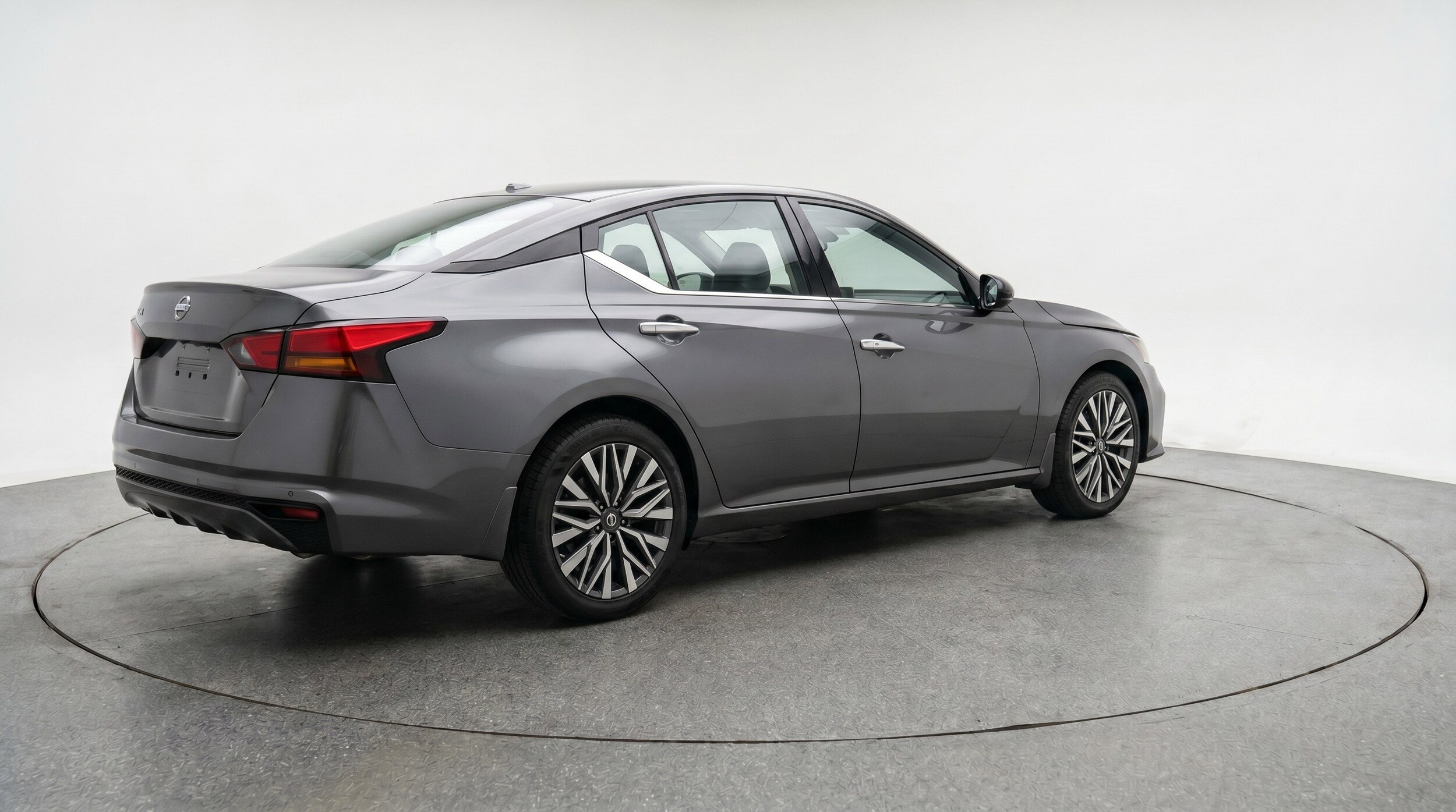 Thumbnail: 2025 Nissan Altima - 9