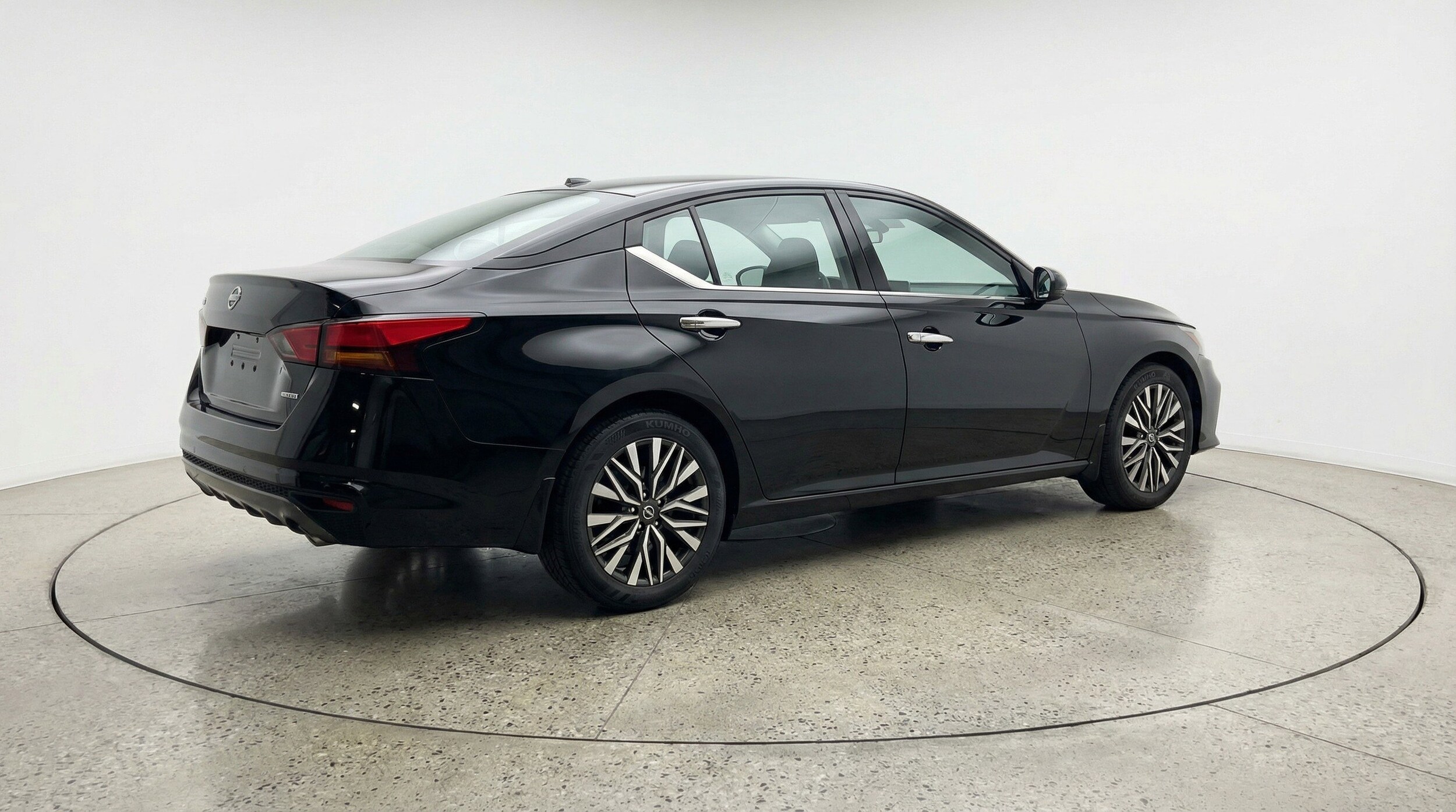 Thumbnail: 2025 Nissan Altima - 9