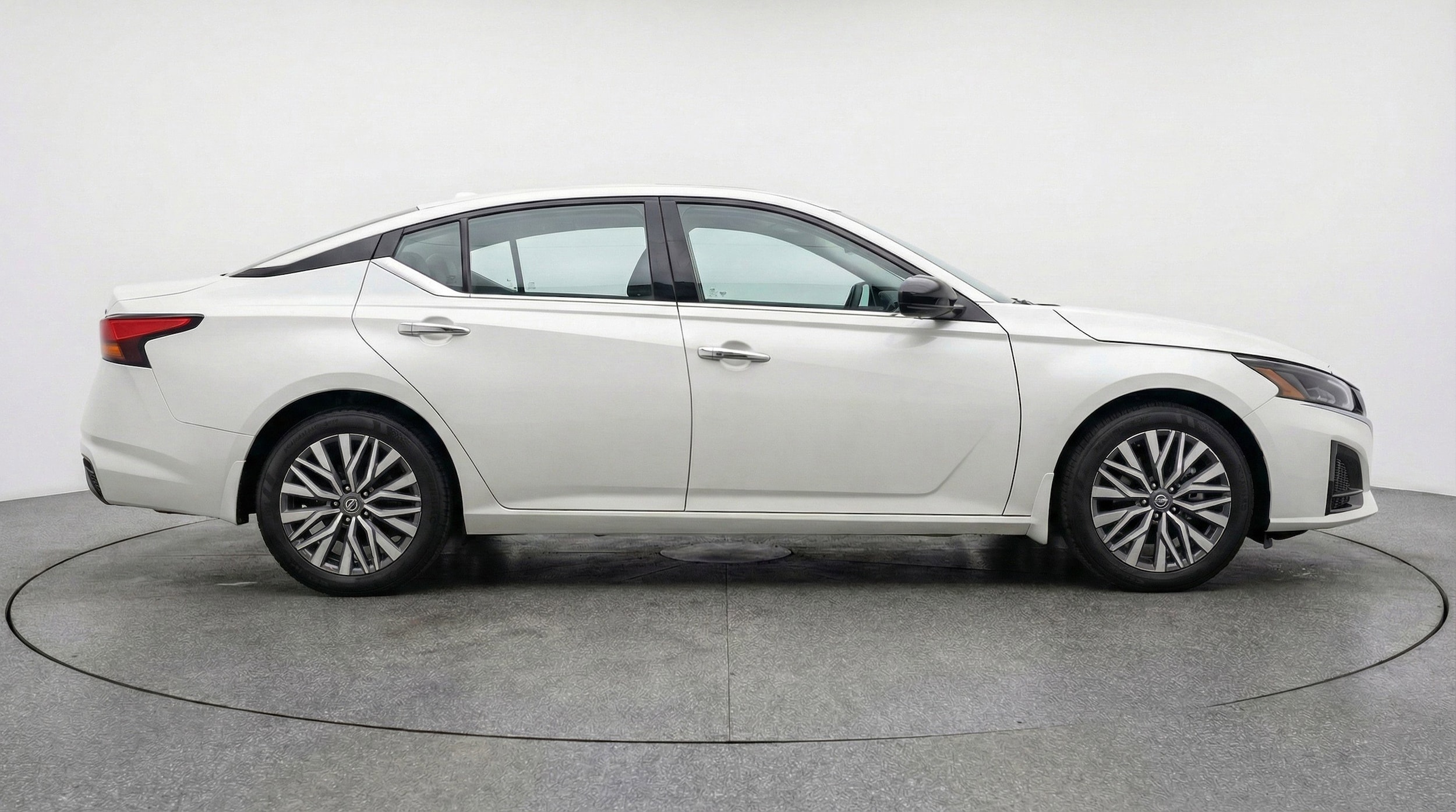 Thumbnail: 2025 Nissan Altima - 11