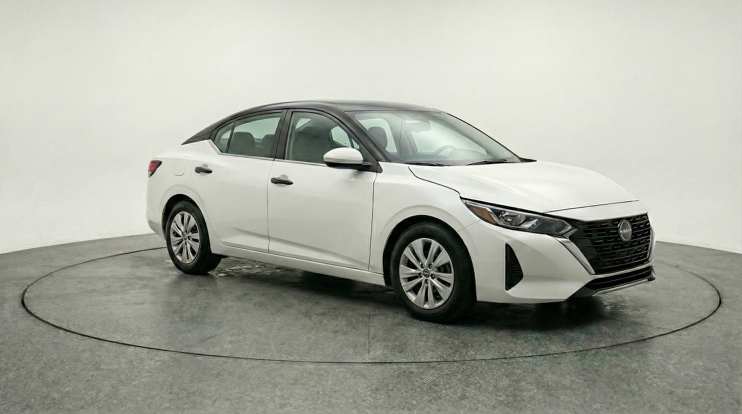 Thumbnail: 2025 Nissan Sentra - 1