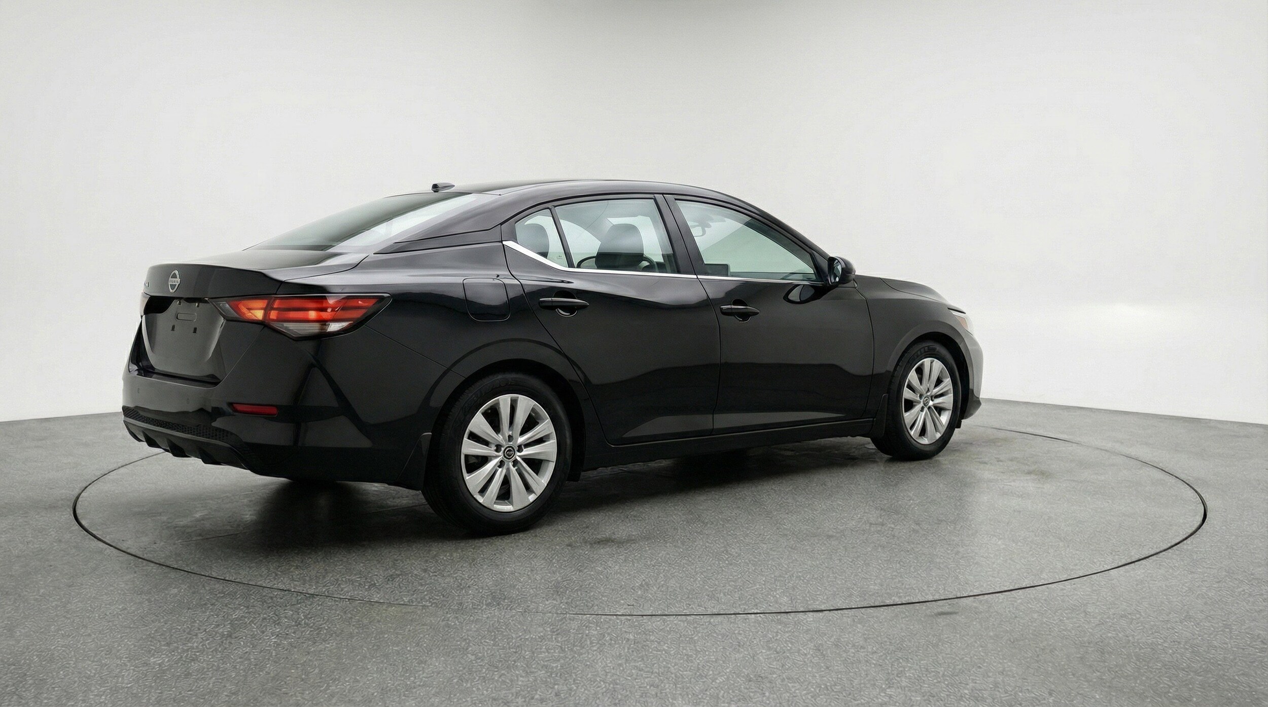 Thumbnail: 2025 Nissan Sentra - 9