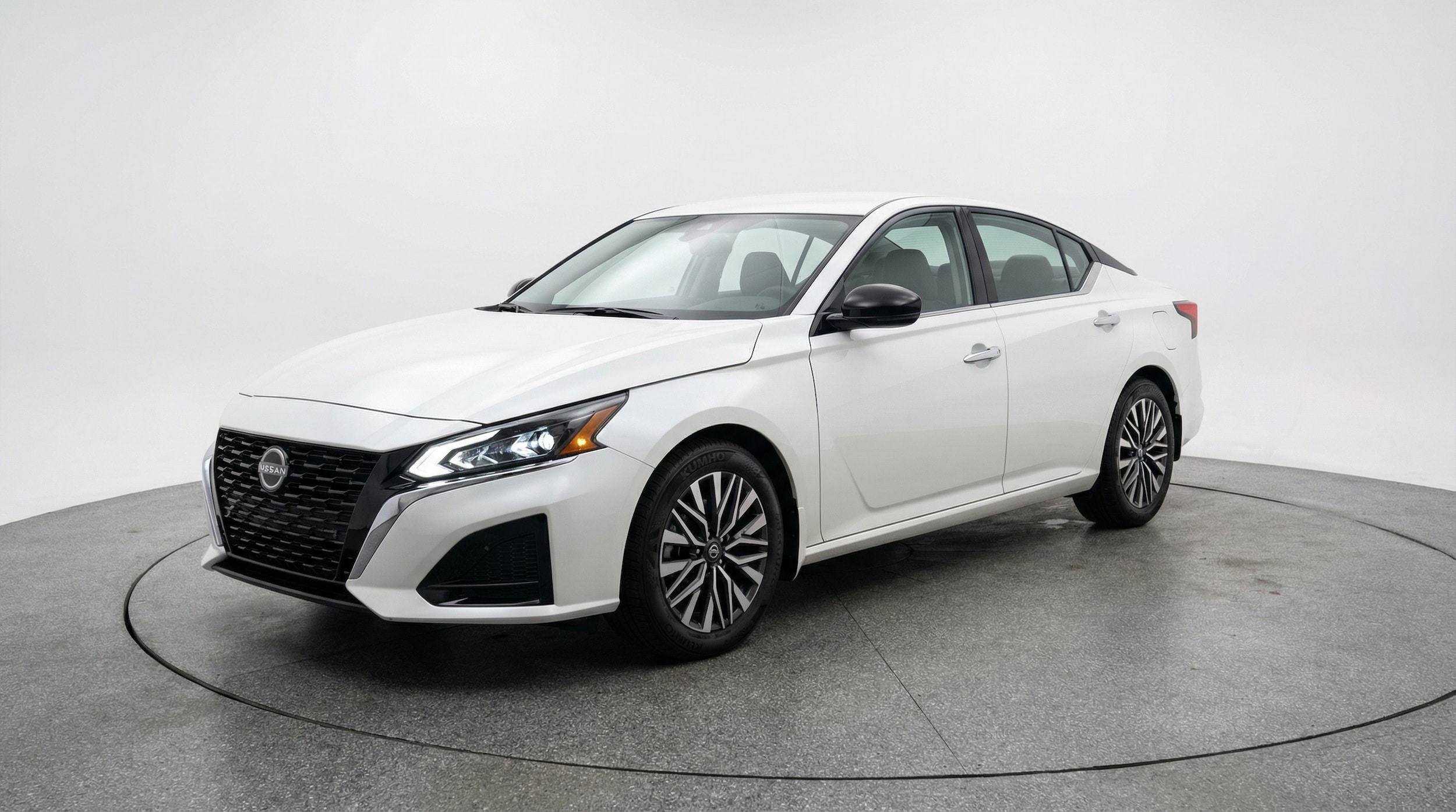 Thumbnail: 2025 Nissan Altima - 3