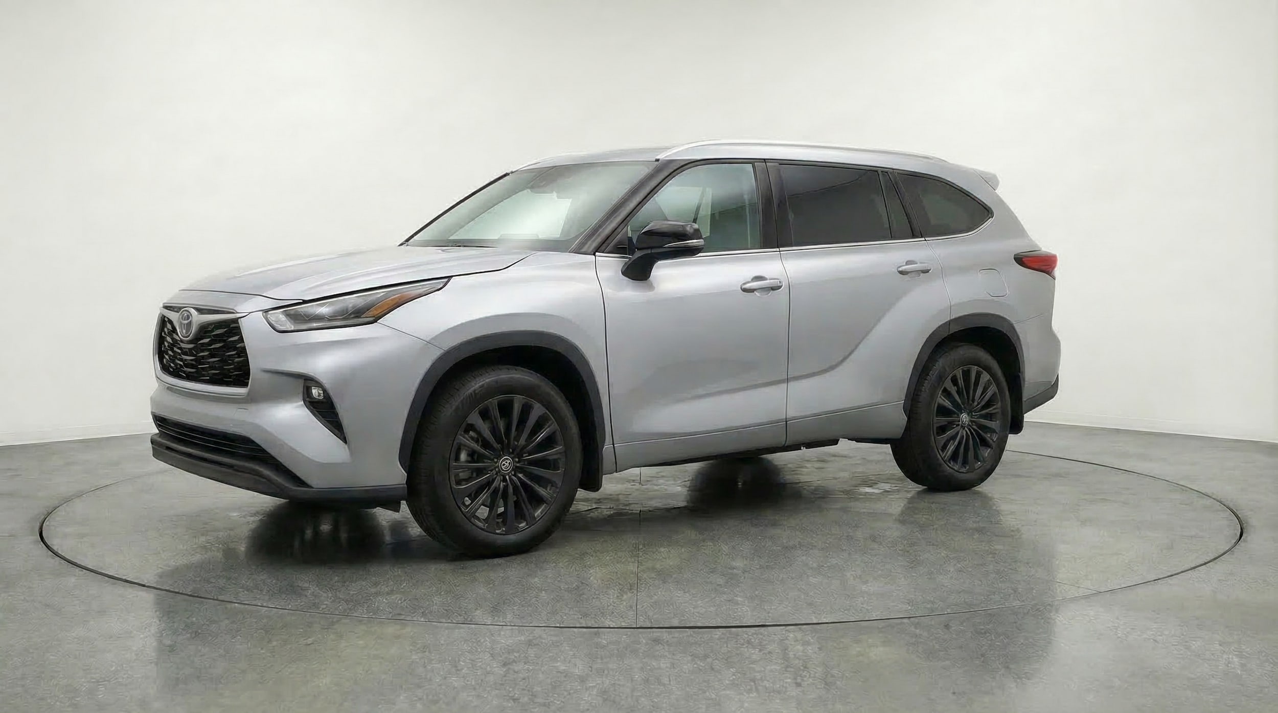 Thumbnail: 2025 Toyota Highlander - 3
