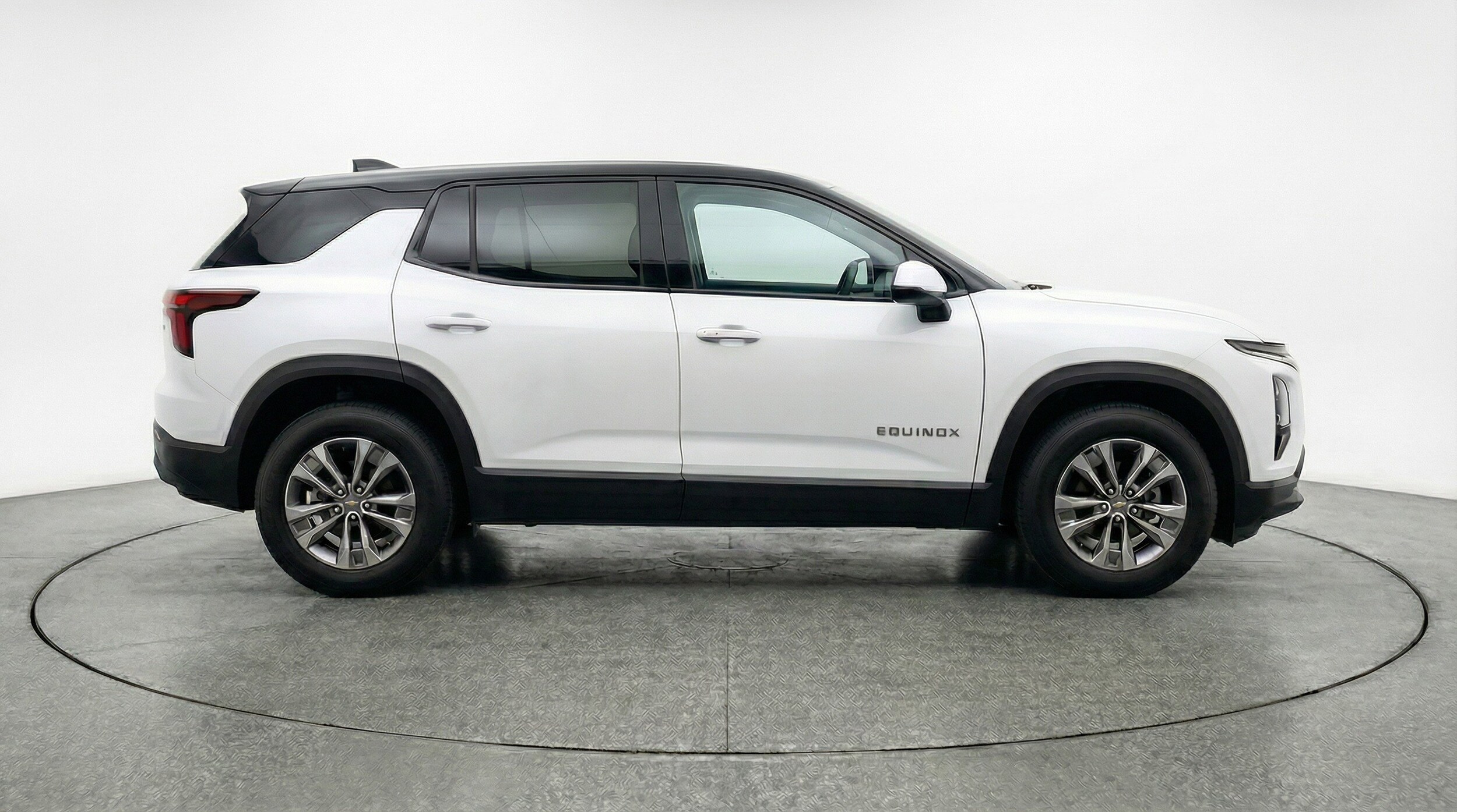 Thumbnail: 2025 Chevrolet Equinox - 11