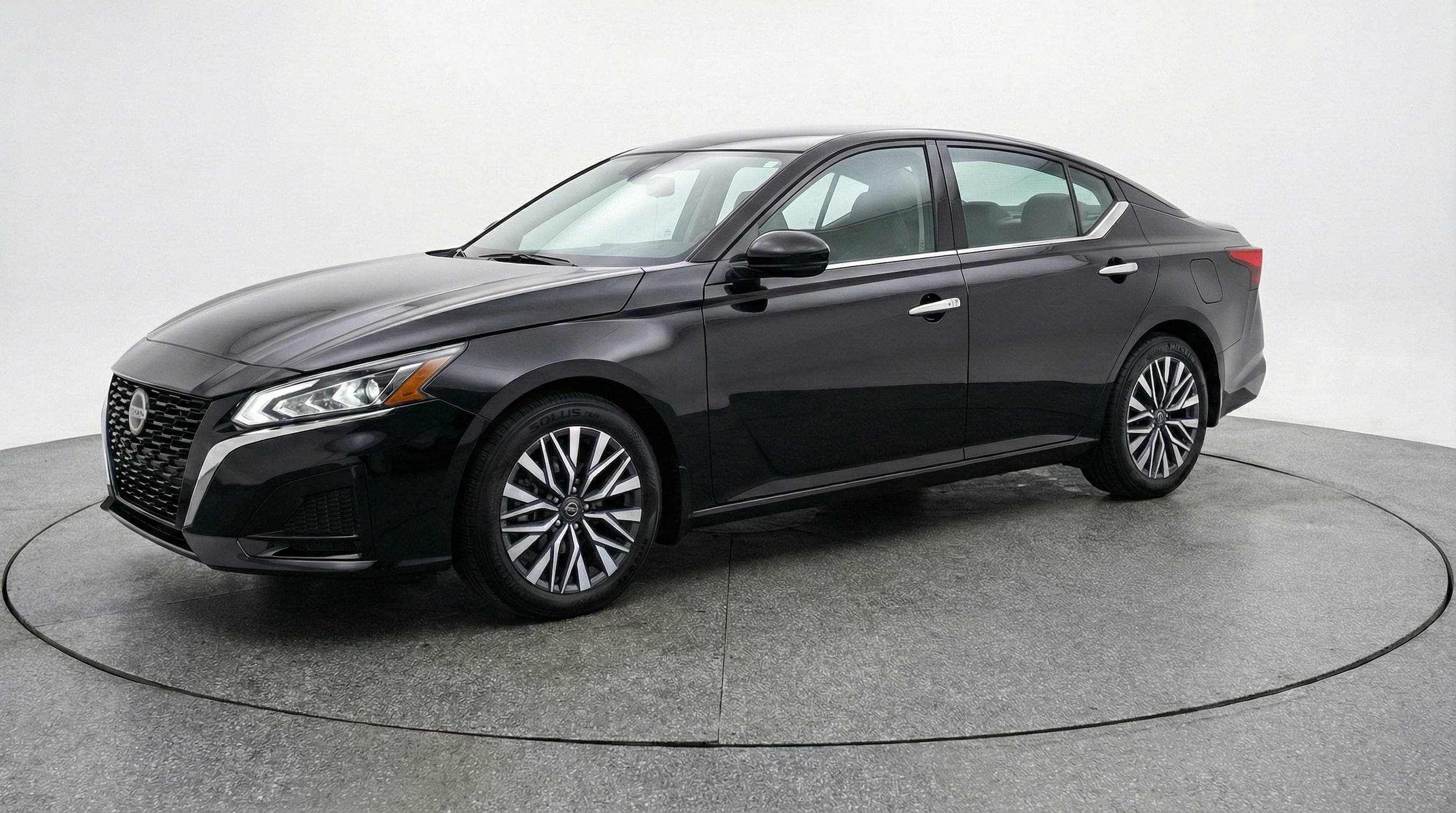 Thumbnail: 2025 Nissan Altima - 3