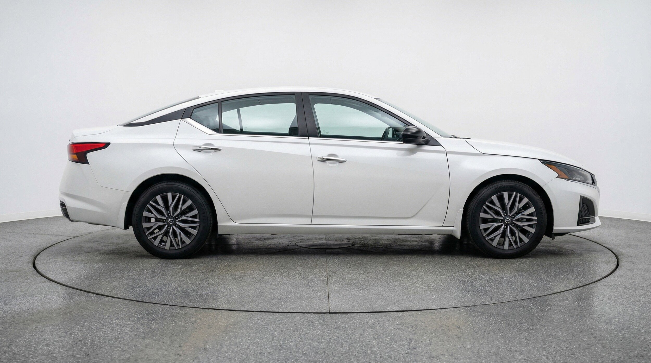 Thumbnail: 2025 Nissan Altima - 11