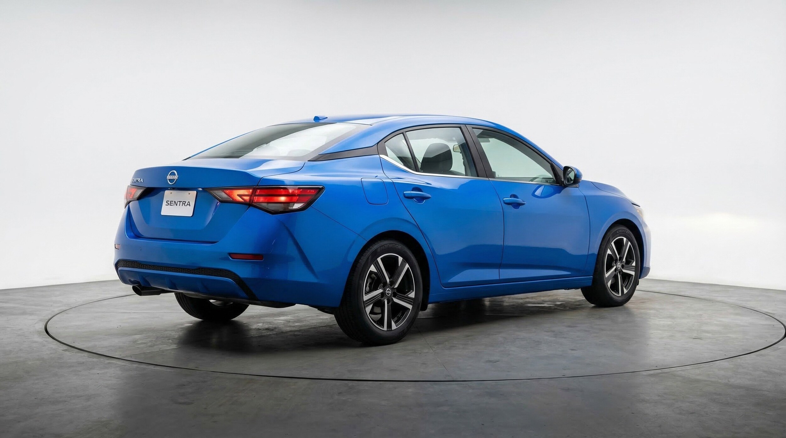 Thumbnail: 2025 Nissan Sentra - 9