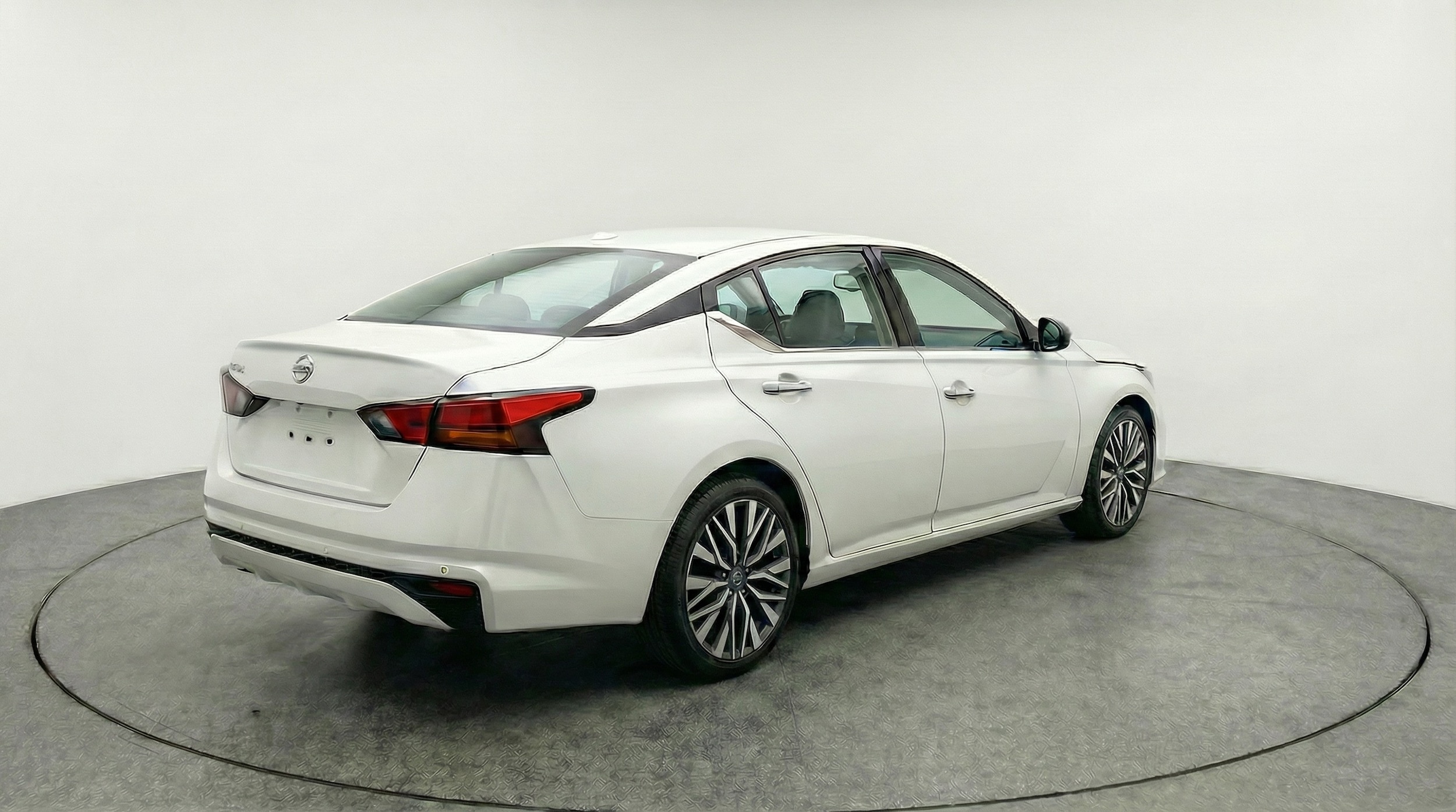 Thumbnail: 2025 Nissan Altima - 7