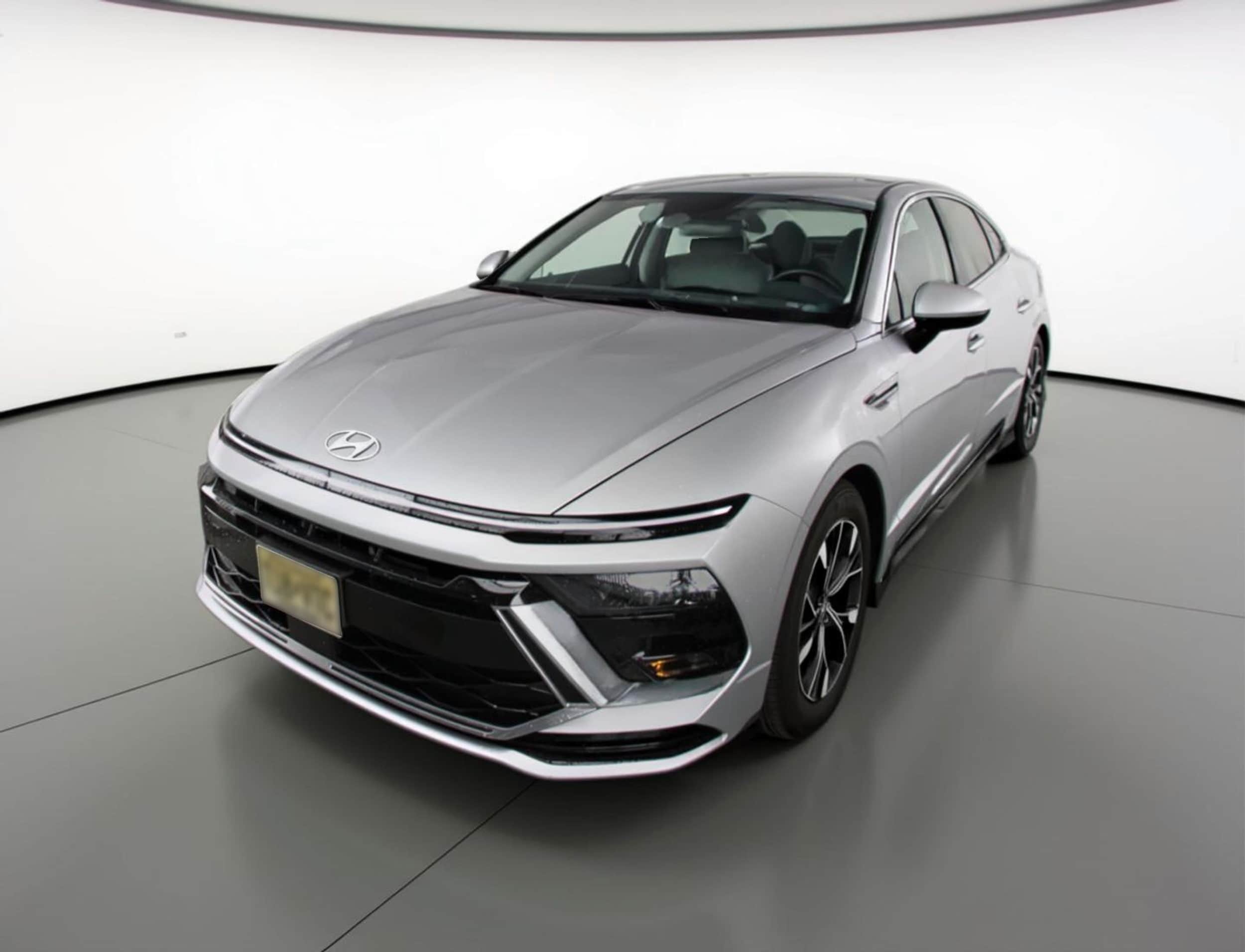 Thumbnail: 2025 Hyundai Sonata - 3