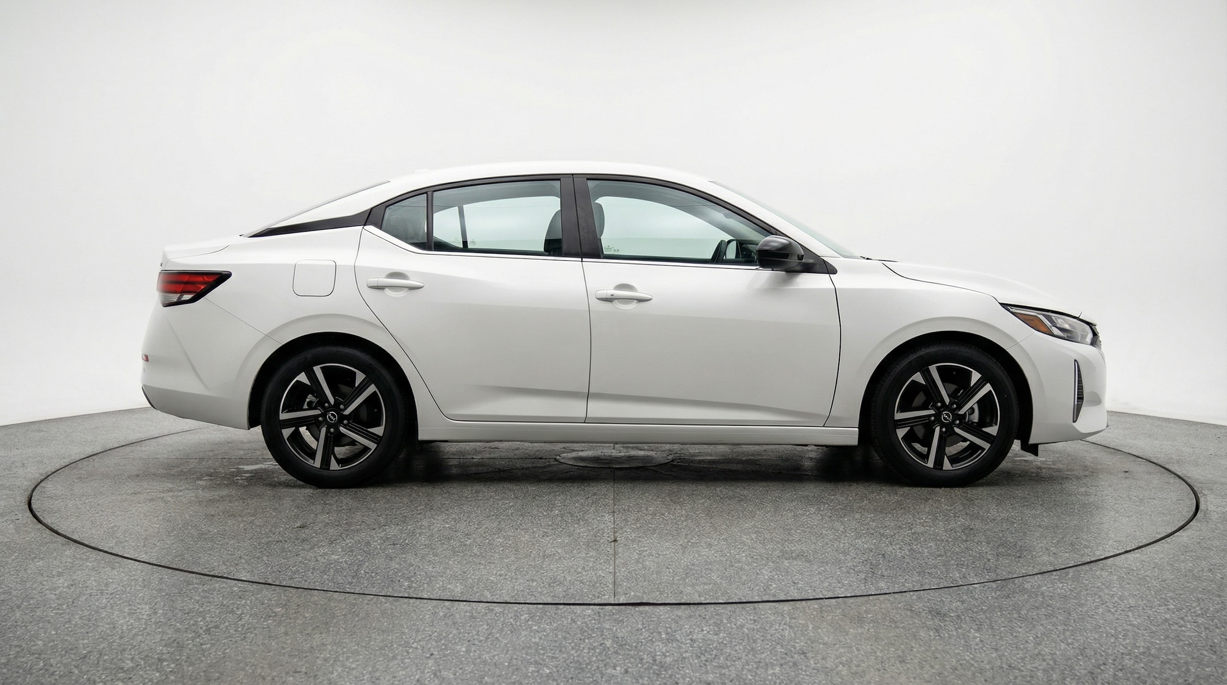 Thumbnail: 2025 Nissan Sentra - 8