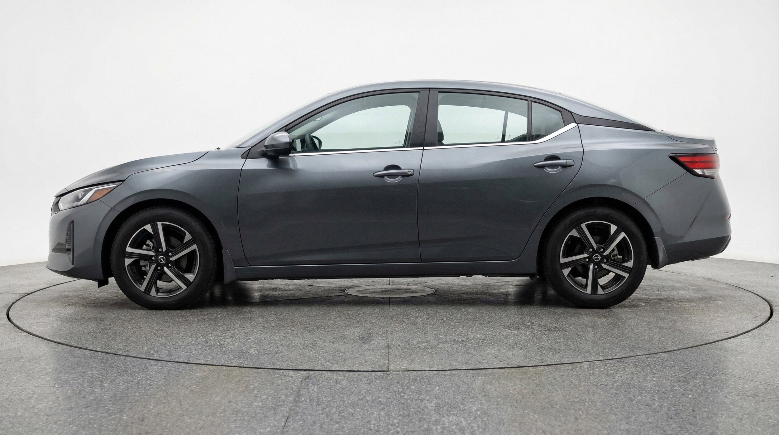 Thumbnail: 2025 Nissan Sentra - 5