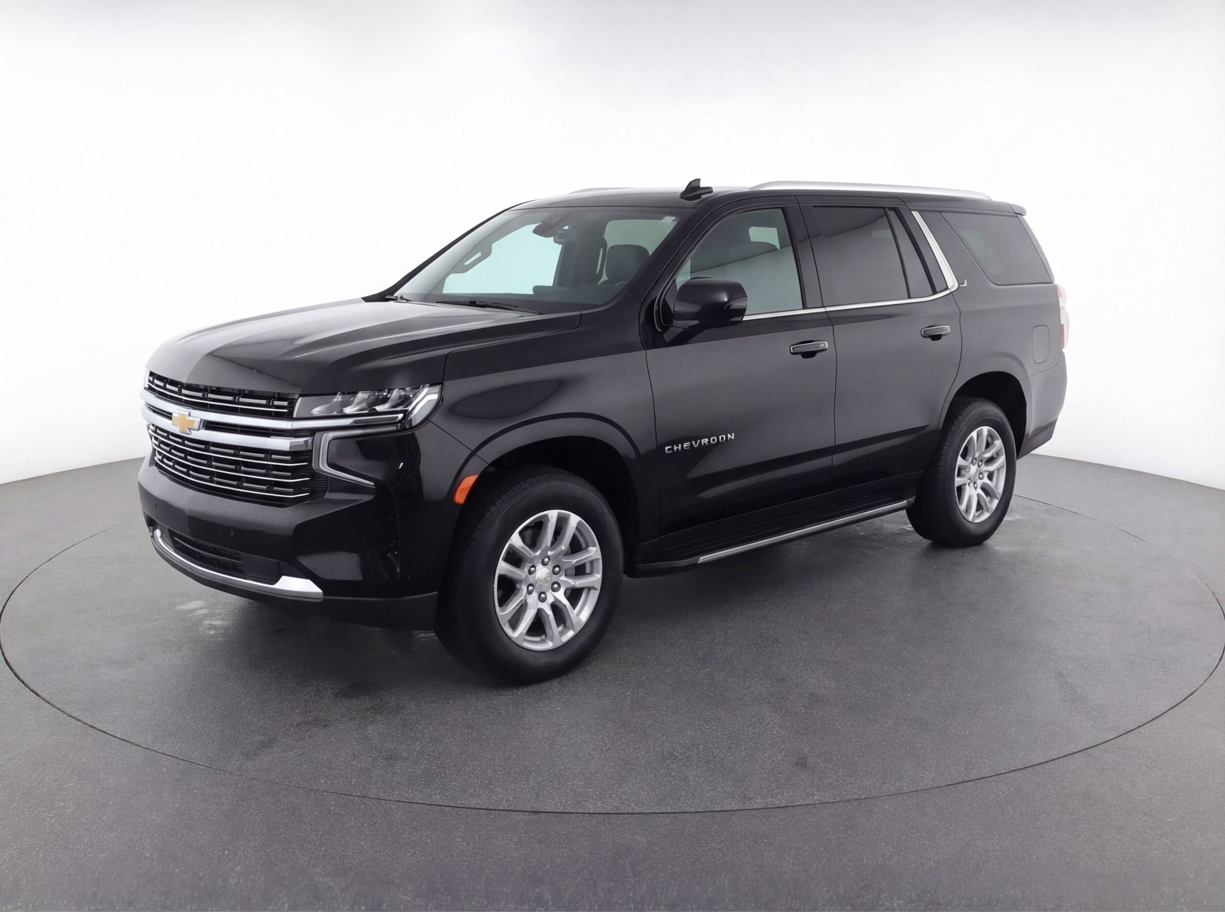 Thumbnail: 2024 Chevrolet Suburban - 3