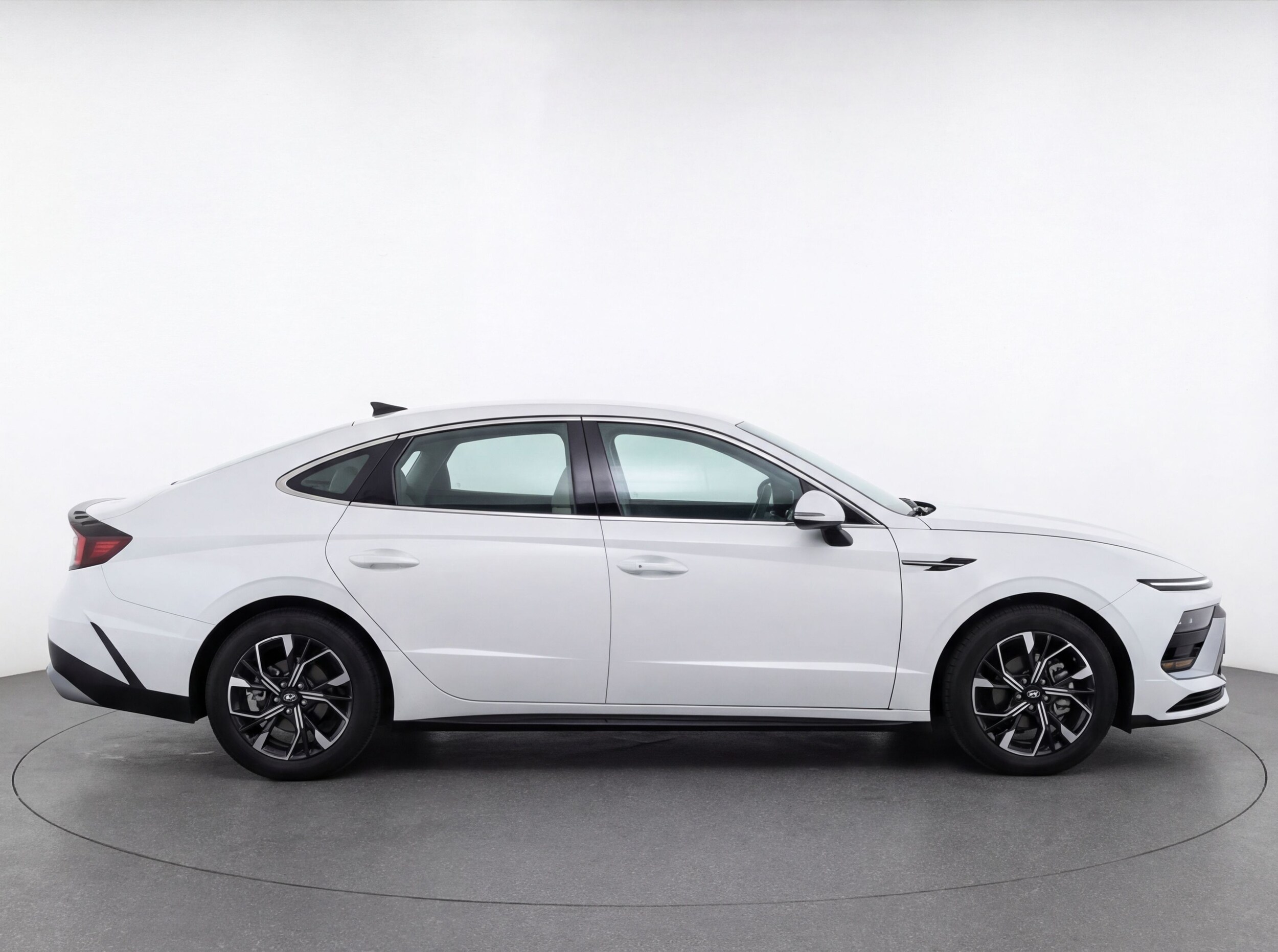 Thumbnail: 2024 Hyundai Sonata - 8