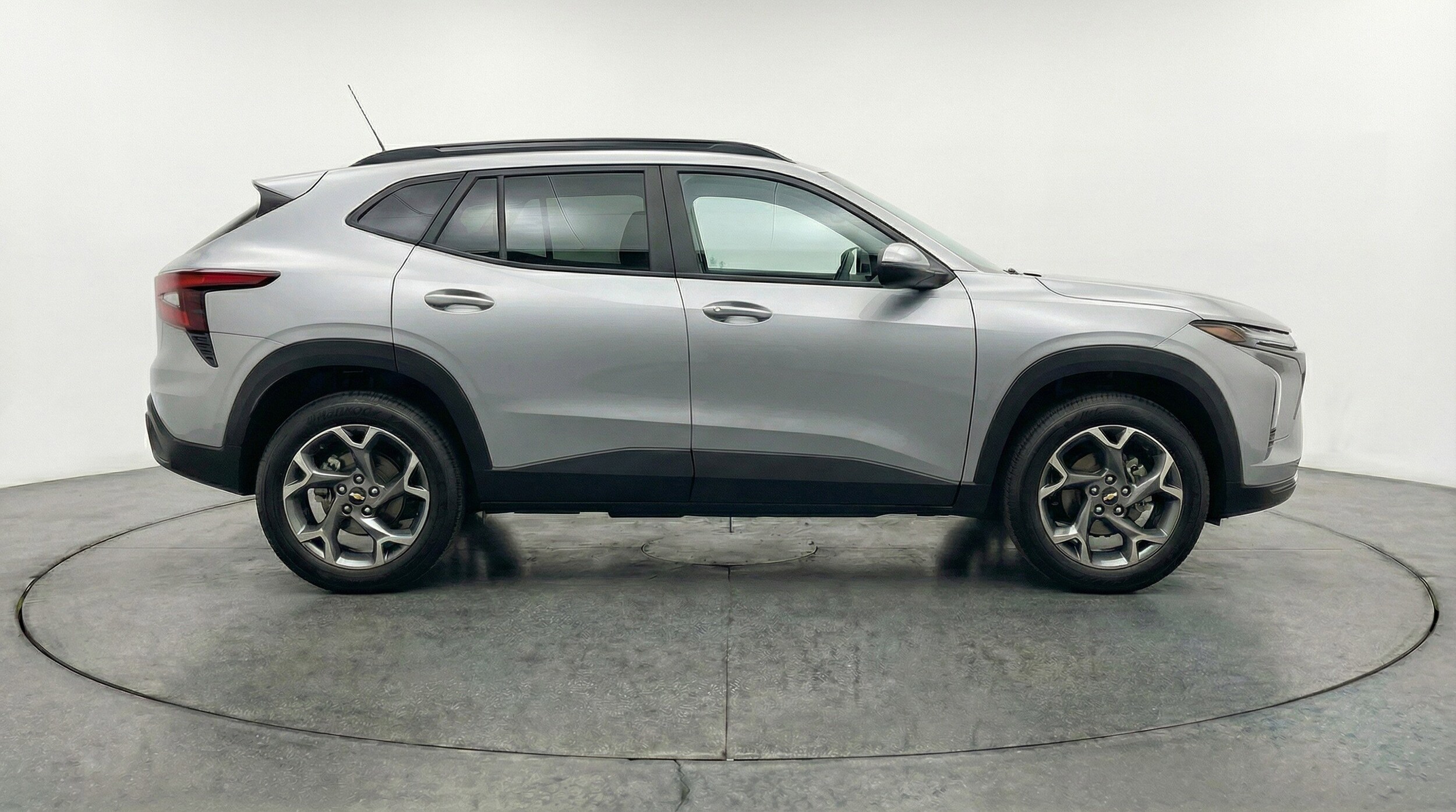 Thumbnail: 2025 Chevrolet Trax - 11