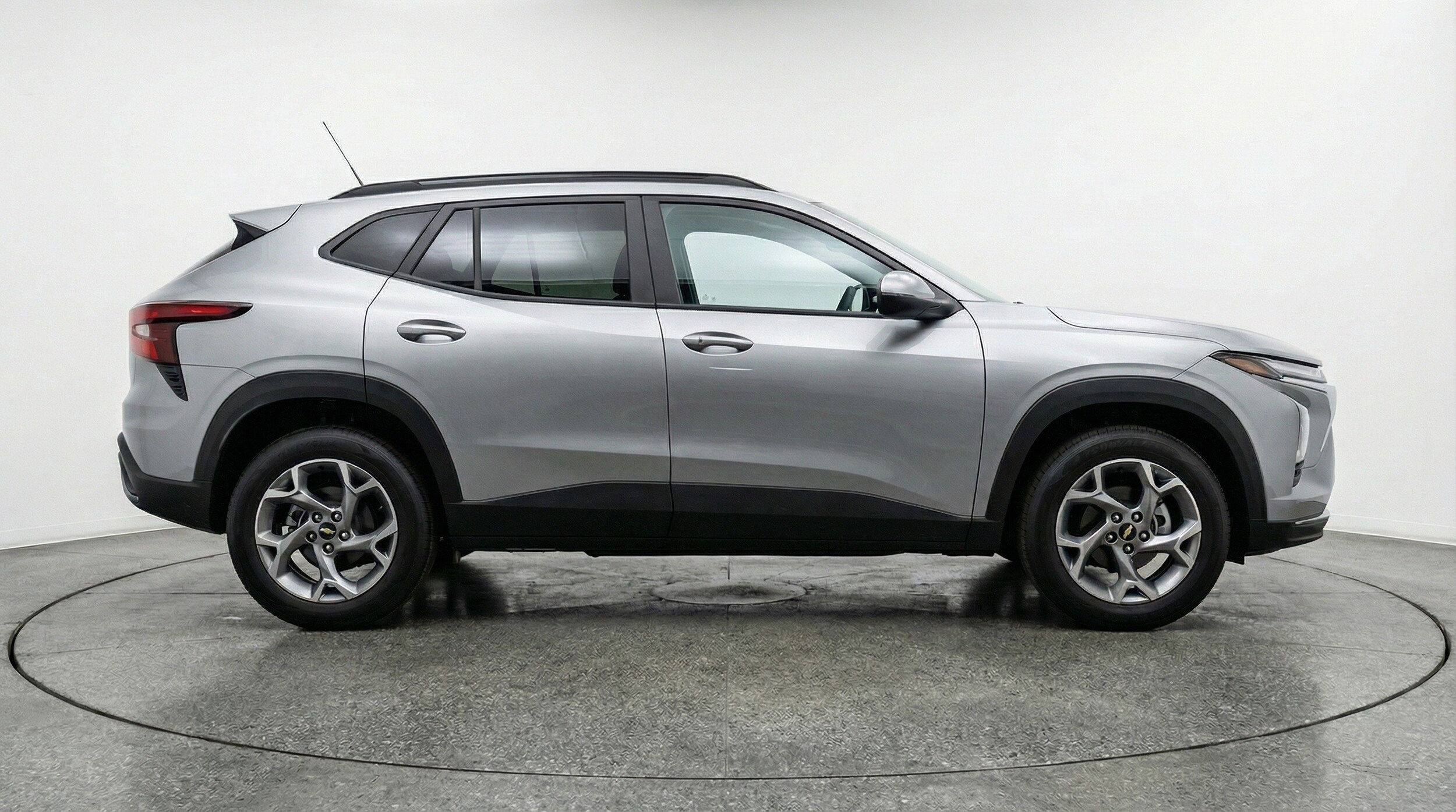 Thumbnail: 2025 Chevrolet Trax - 11